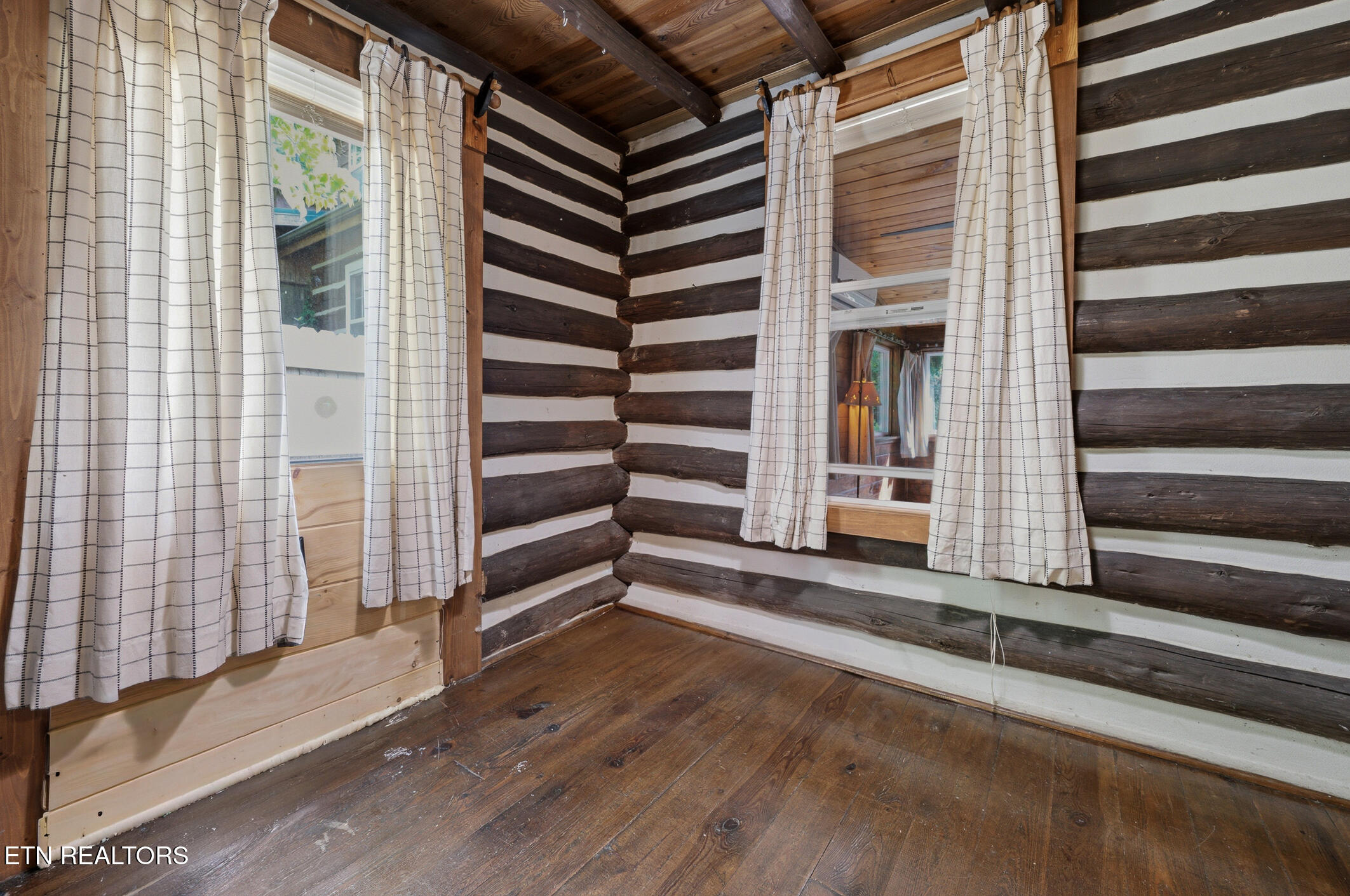 848 Holston Drive Gatlinburg TN 37738