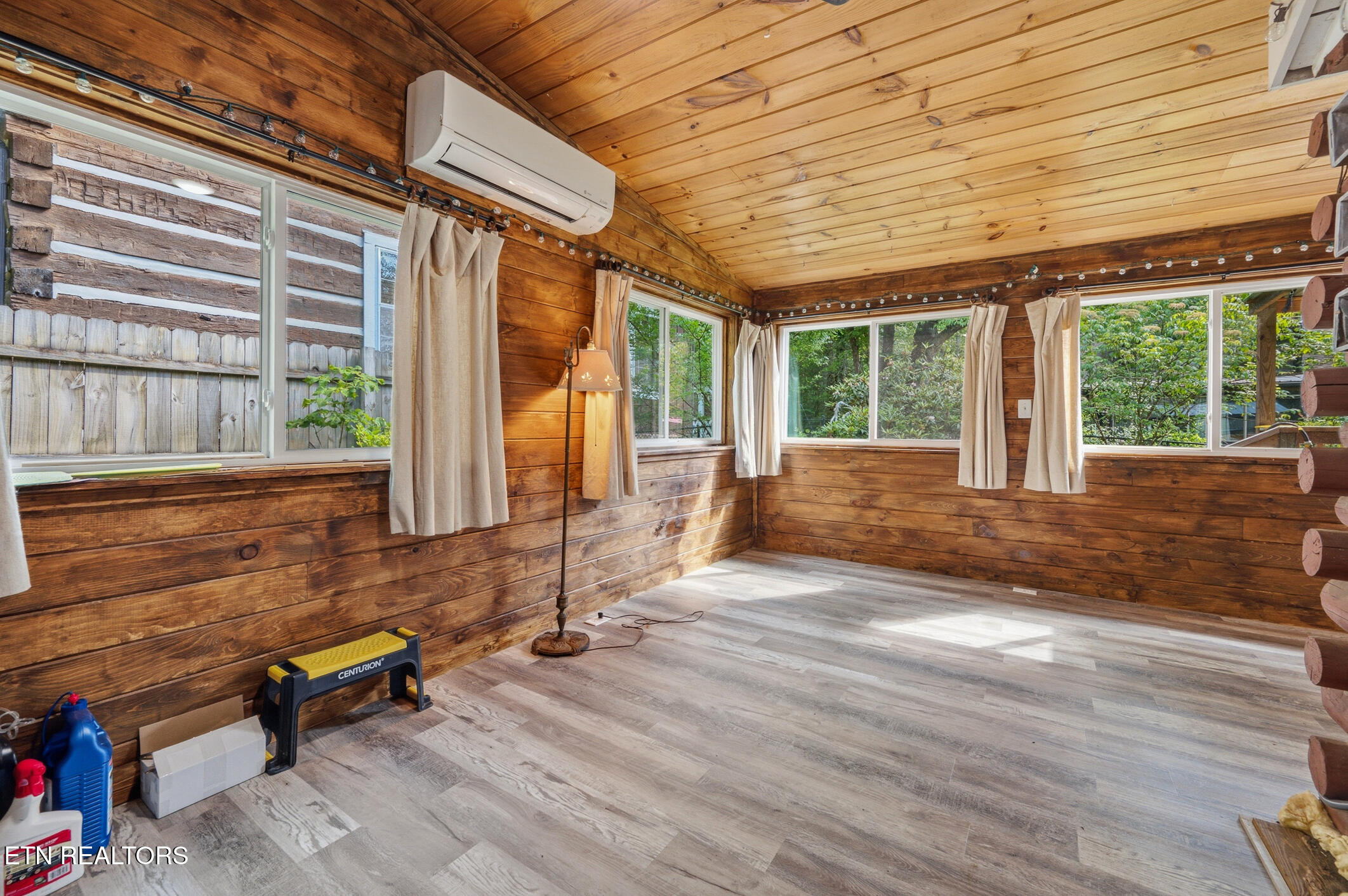 848 Holston Drive Gatlinburg TN 37738