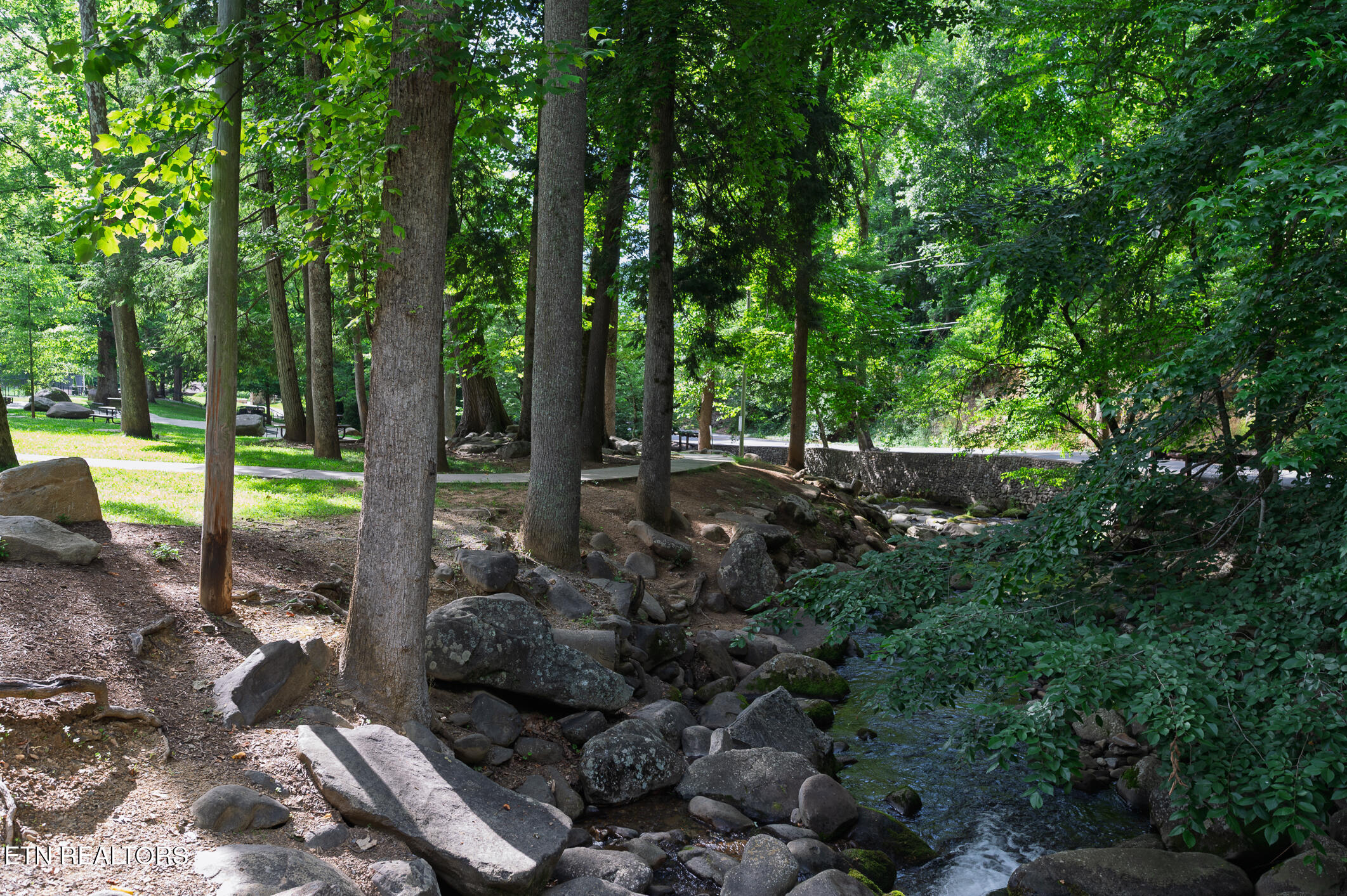 848 Holston Drive Gatlinburg TN 37738