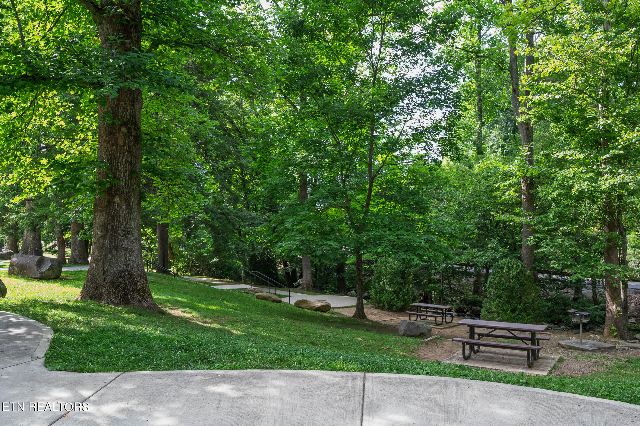 848 Holston Drive Gatlinburg TN 37738