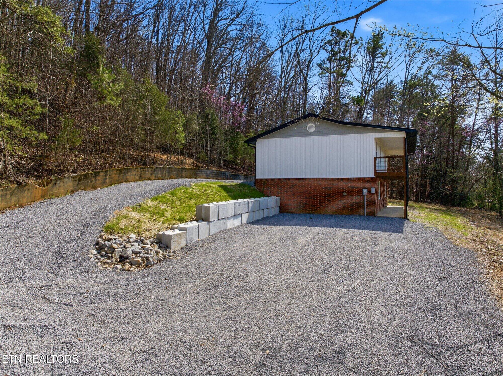 141 County Road 112 Road Athens TN 37303