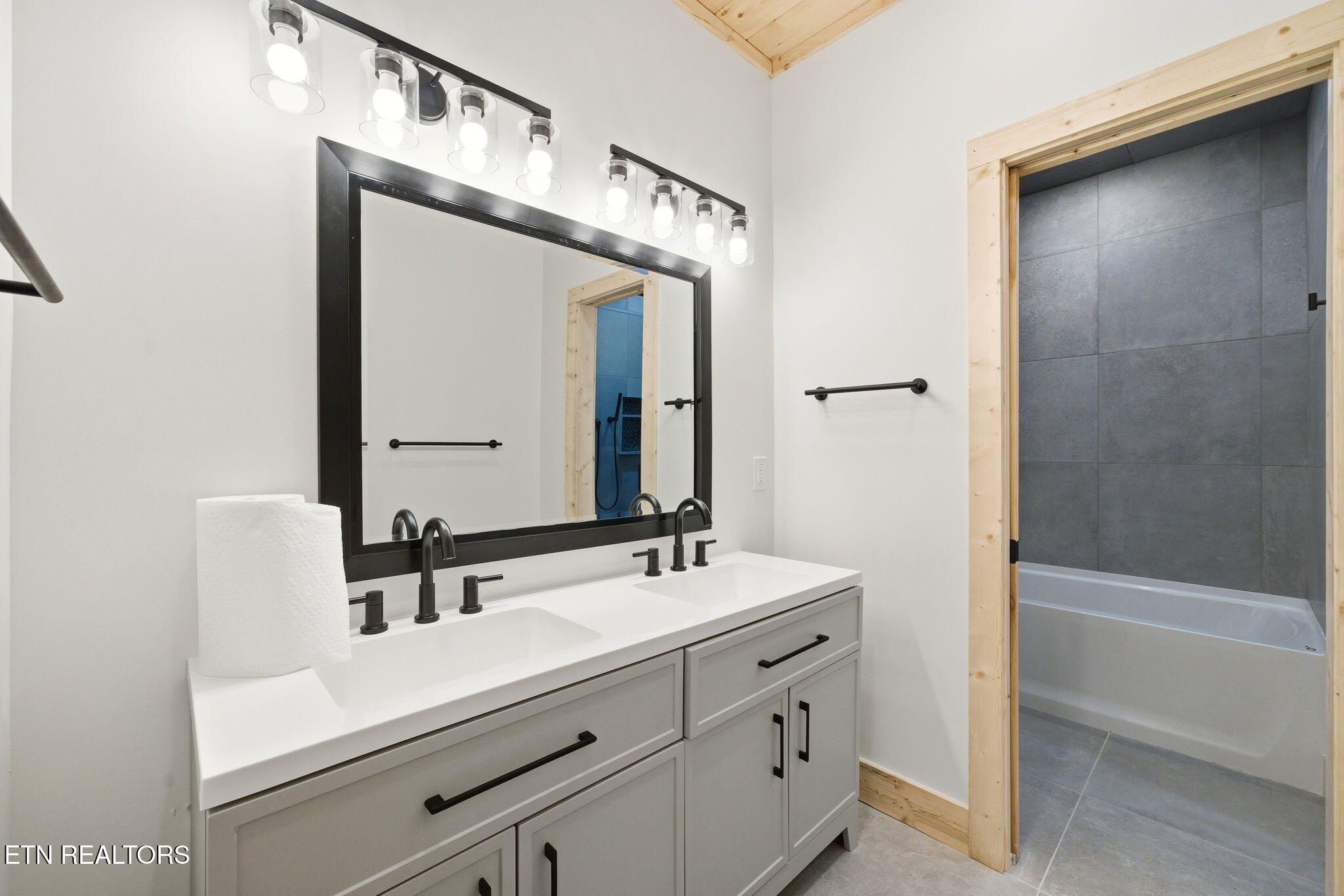 644 Ridge Top Loop Gatlinburg TN 37738