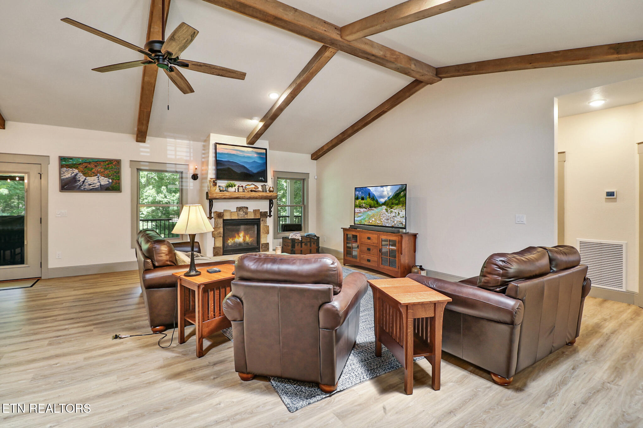 292 Crouch Branch Lane Allardt TN 38504