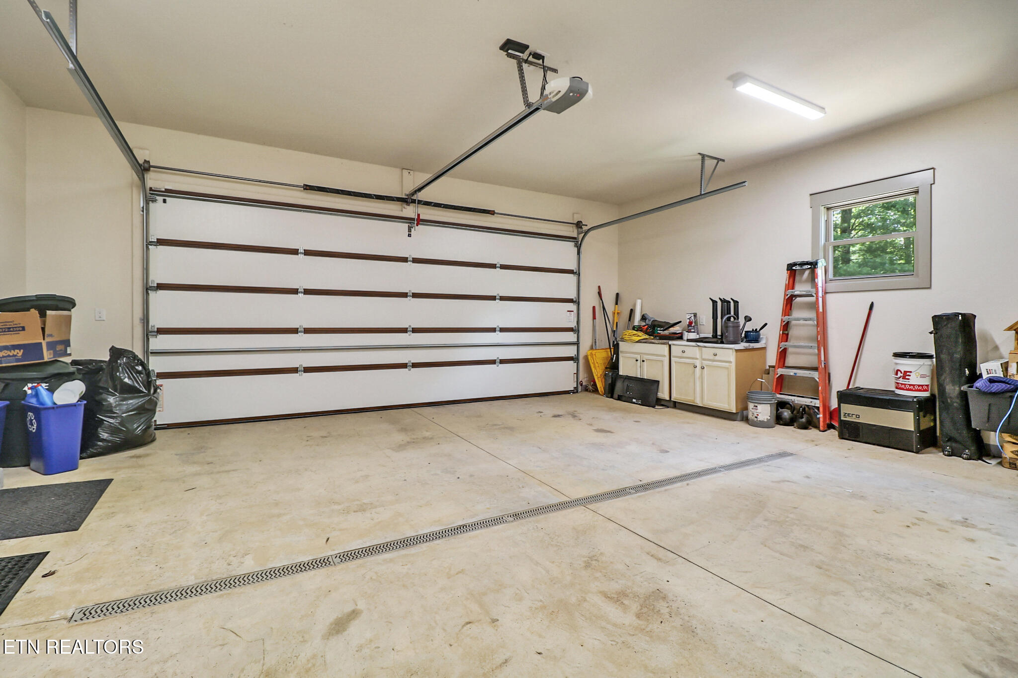 292 Crouch Branch Lane Allardt TN 38504