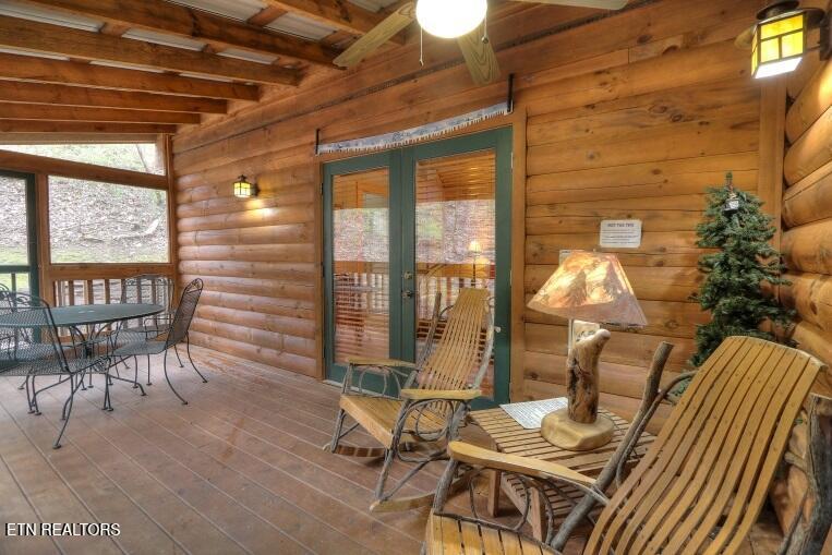 831 Bear Run Way Sevierville TN 37862
