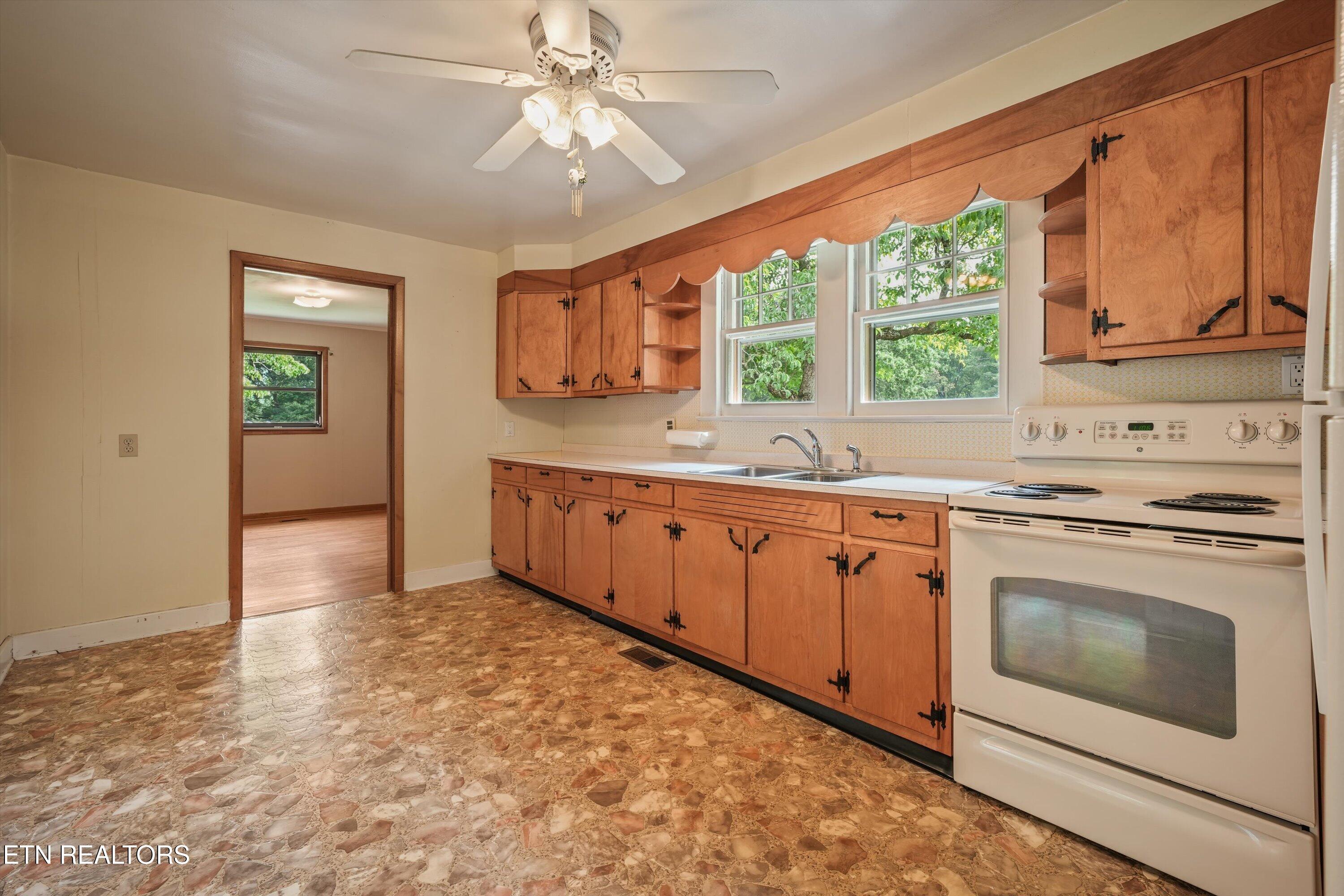 8124 Bell Road Knoxville TN 37938