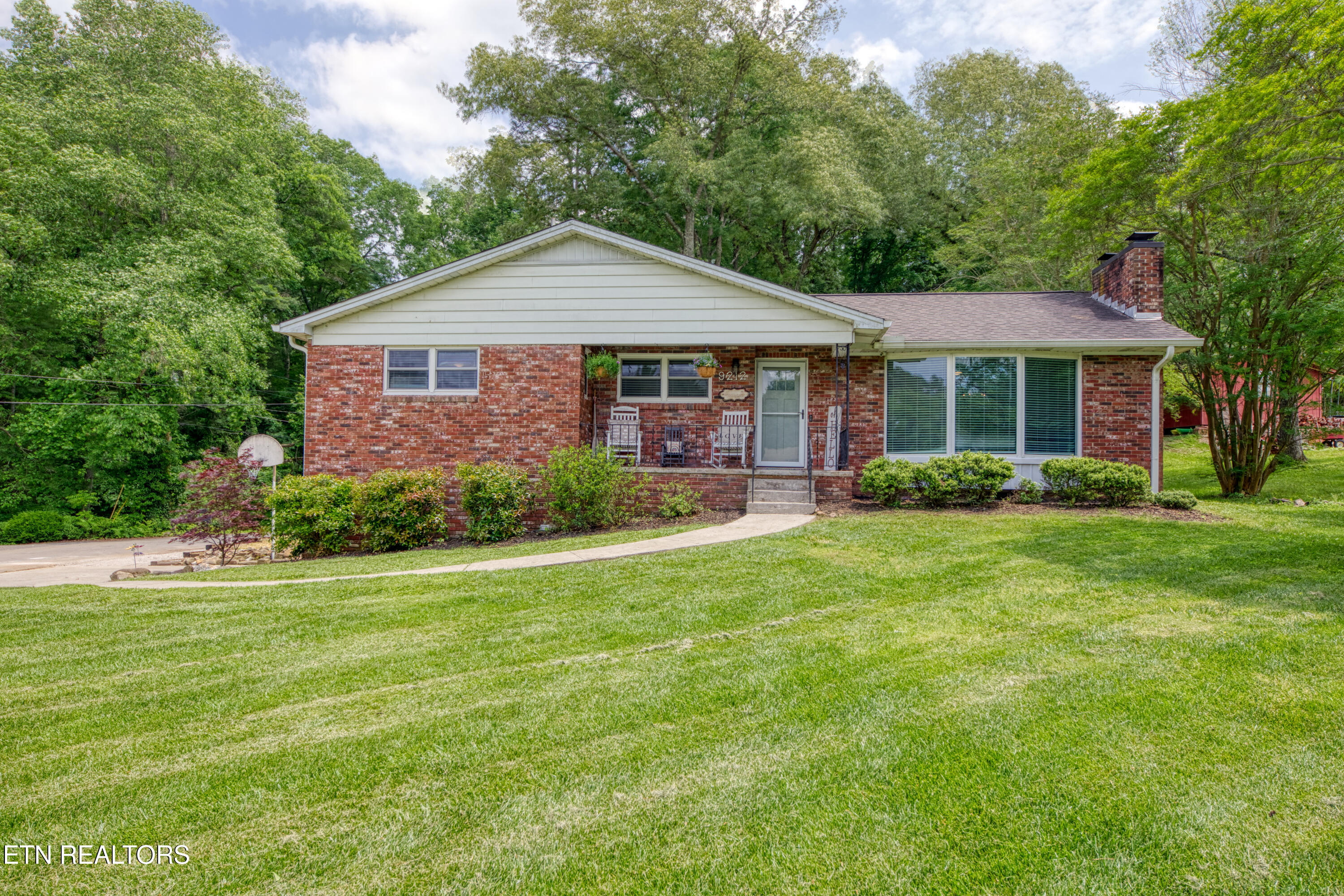 9212 Burchfield Drive Oak Ridge TN 37830