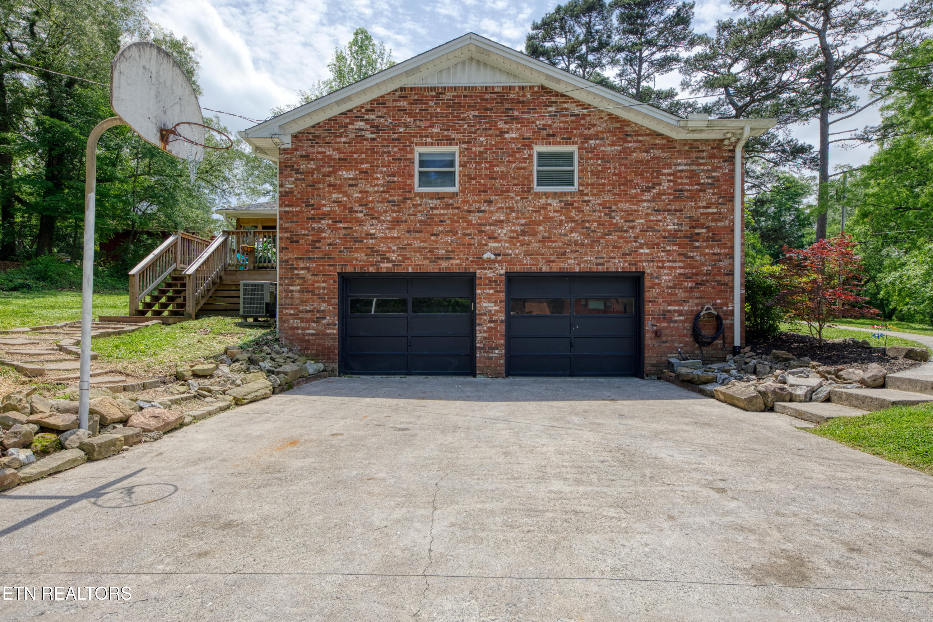 9212 Burchfield Drive Oak Ridge TN 37830