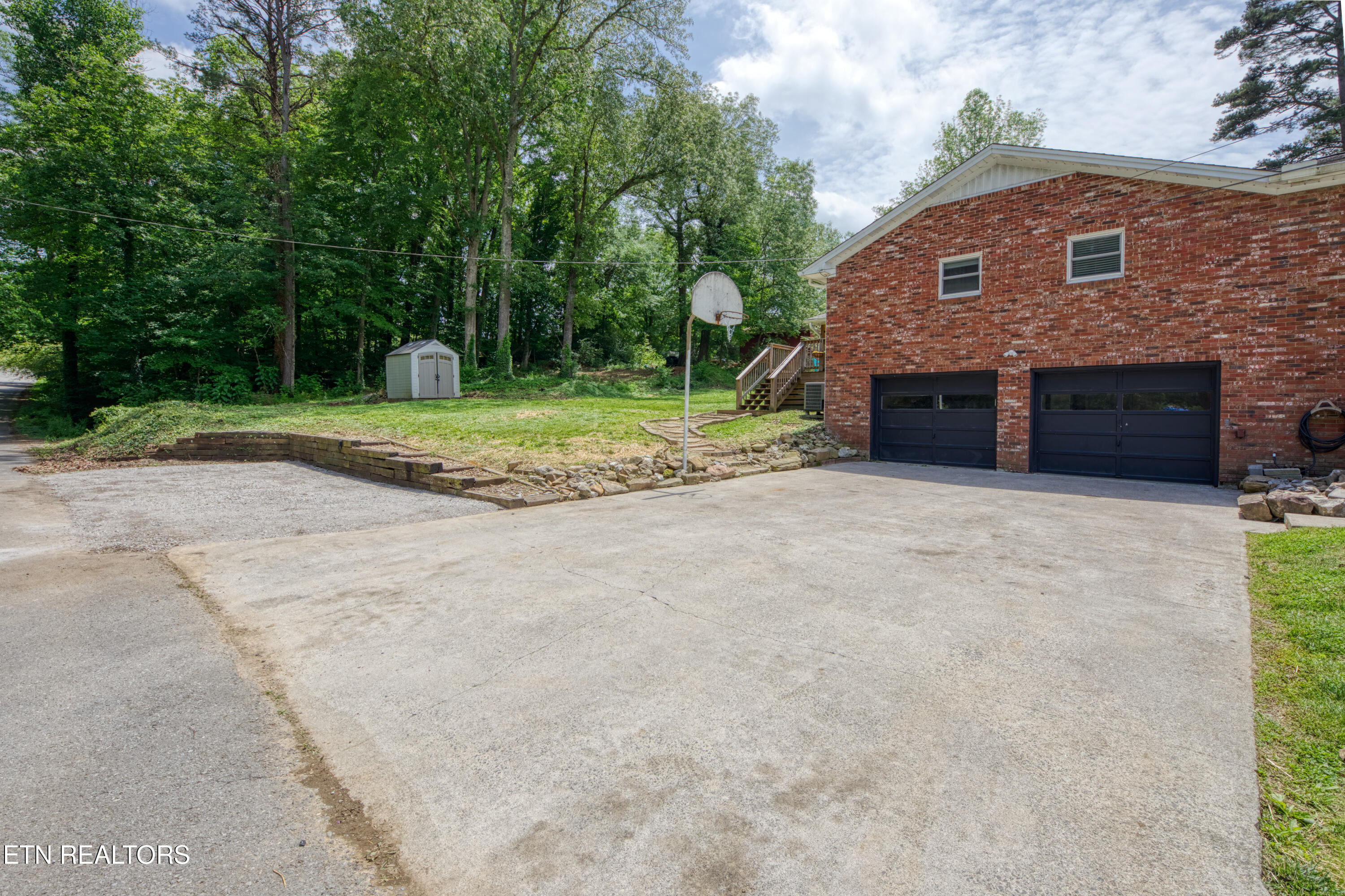 9212 Burchfield Drive Oak Ridge TN 37830