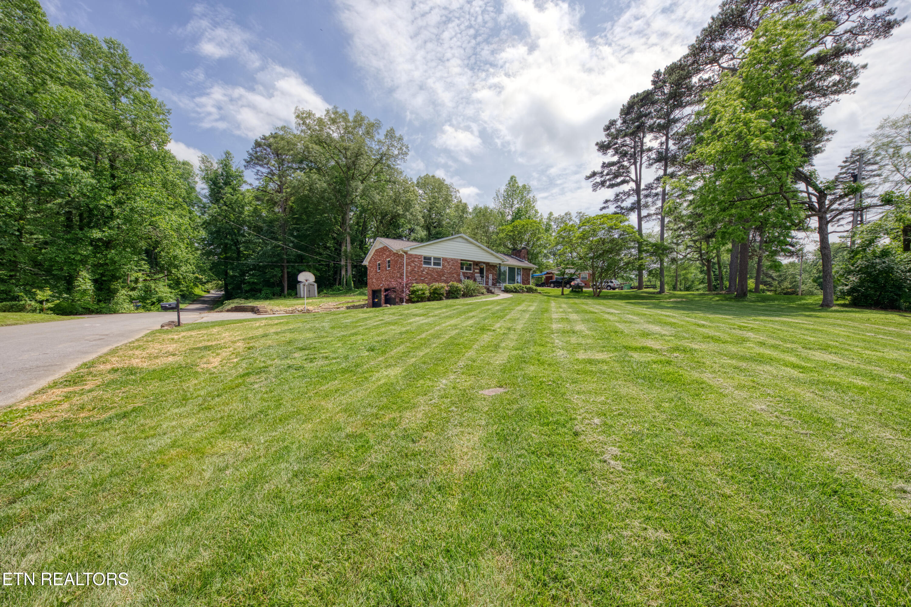 9212 Burchfield Drive Oak Ridge TN 37830