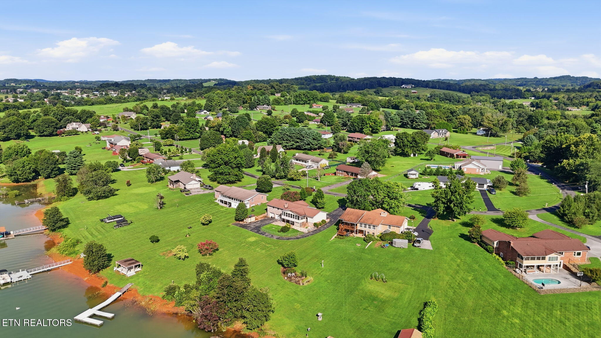 1684 Brookview Drive Dandridge TN 37725