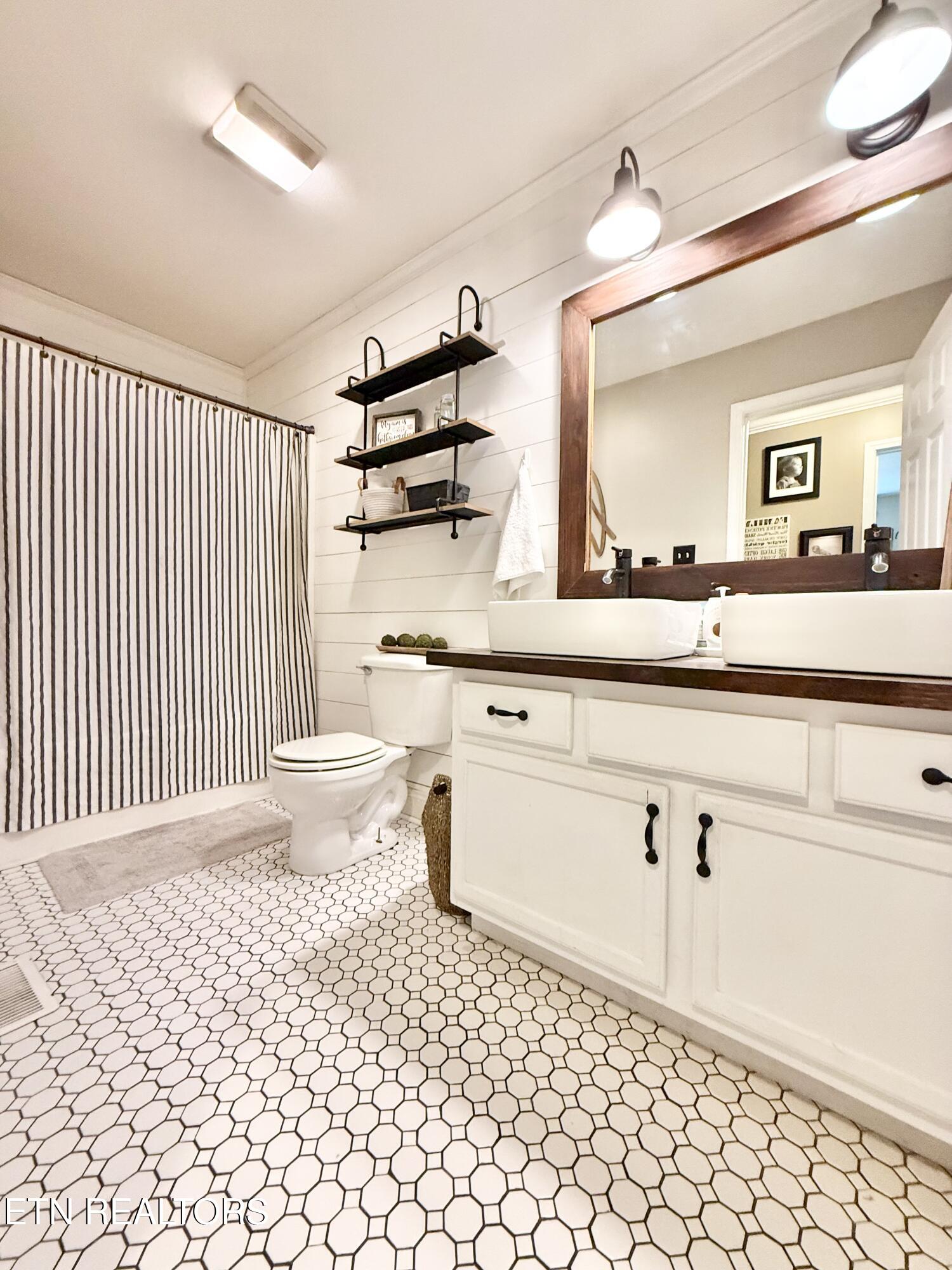 312 Bob Baribeau Drive Maryville TN 37801