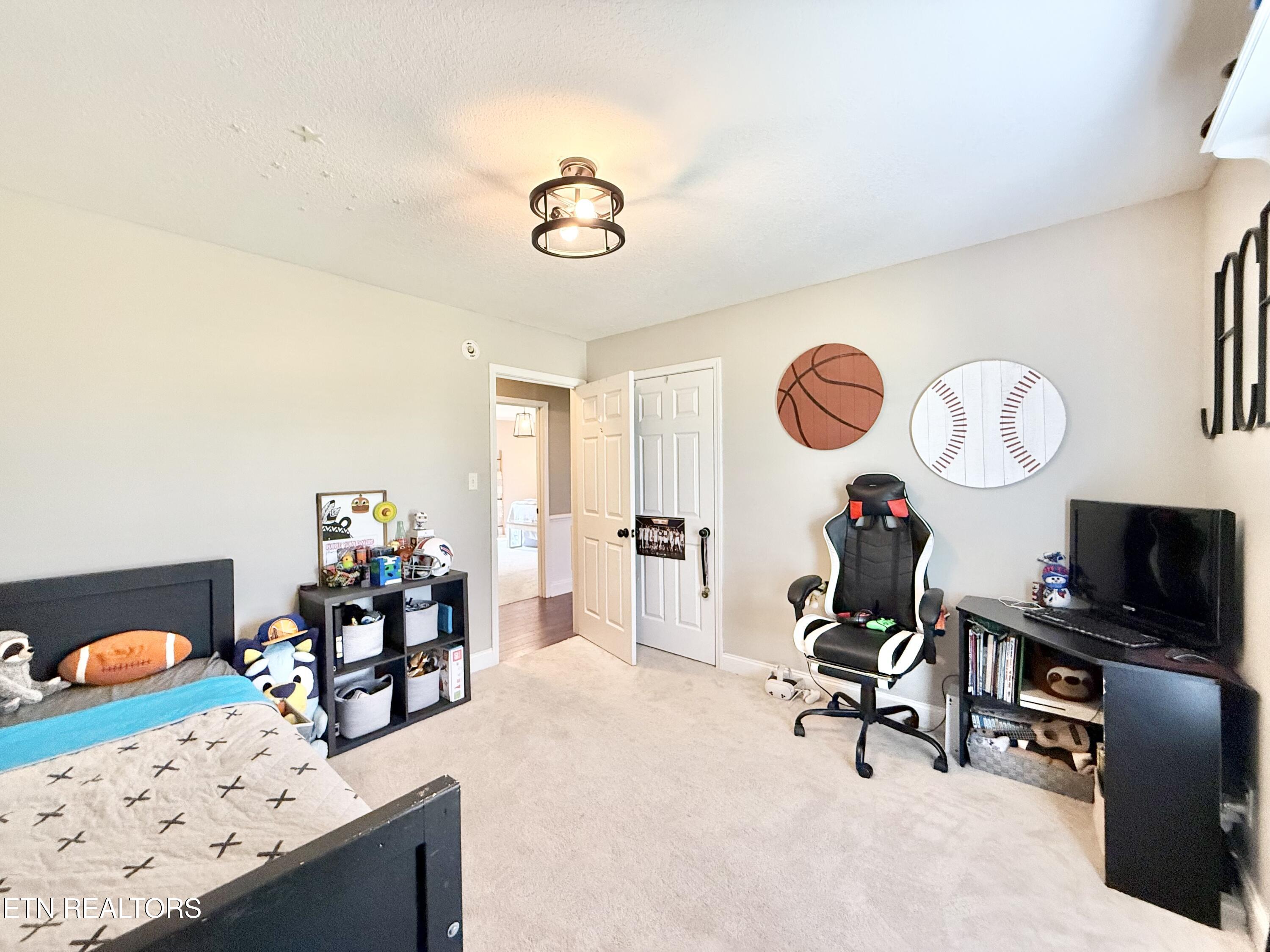 312 Bob Baribeau Drive Maryville TN 37801