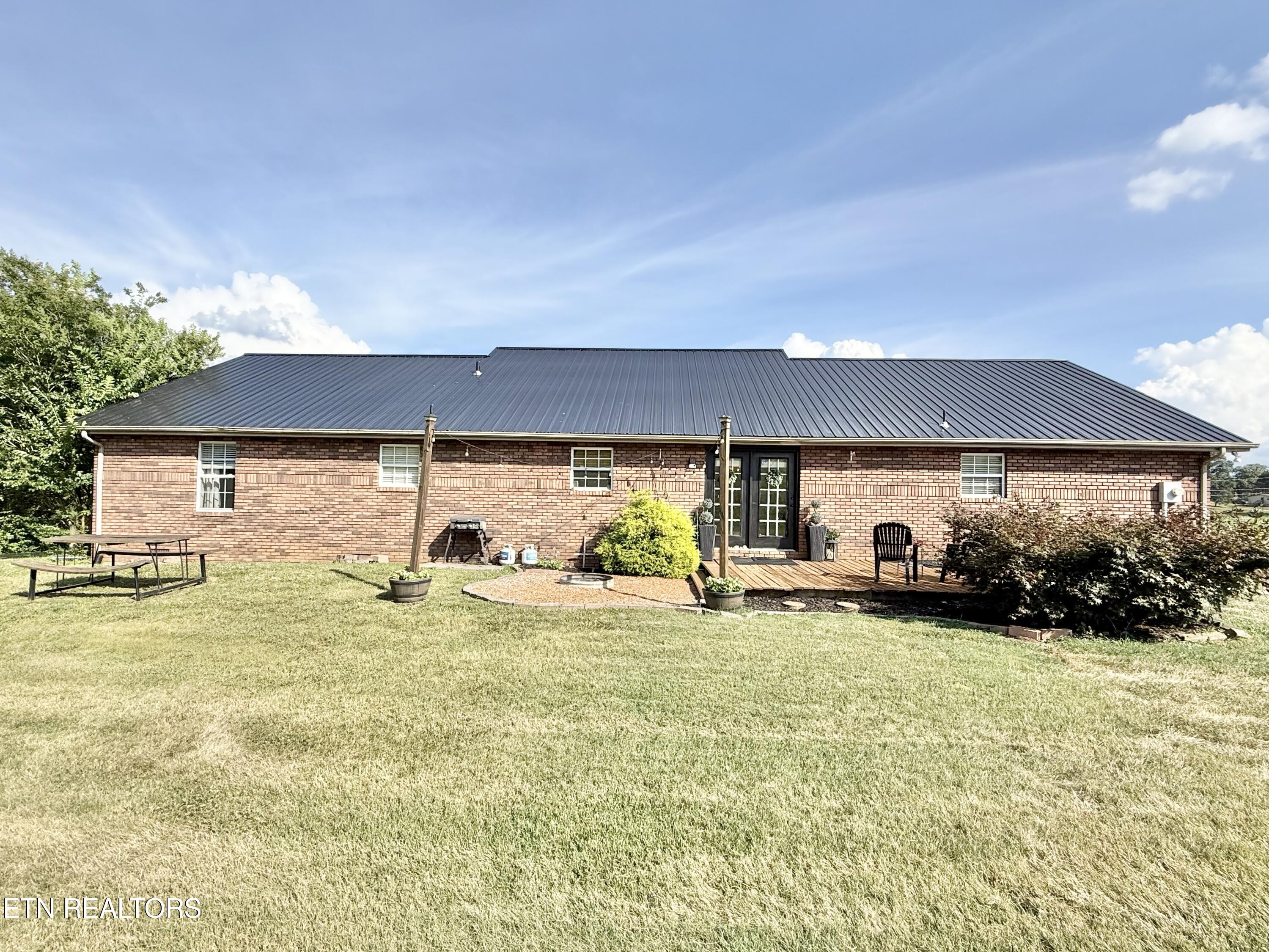 312 Bob Baribeau Drive Maryville TN 37801