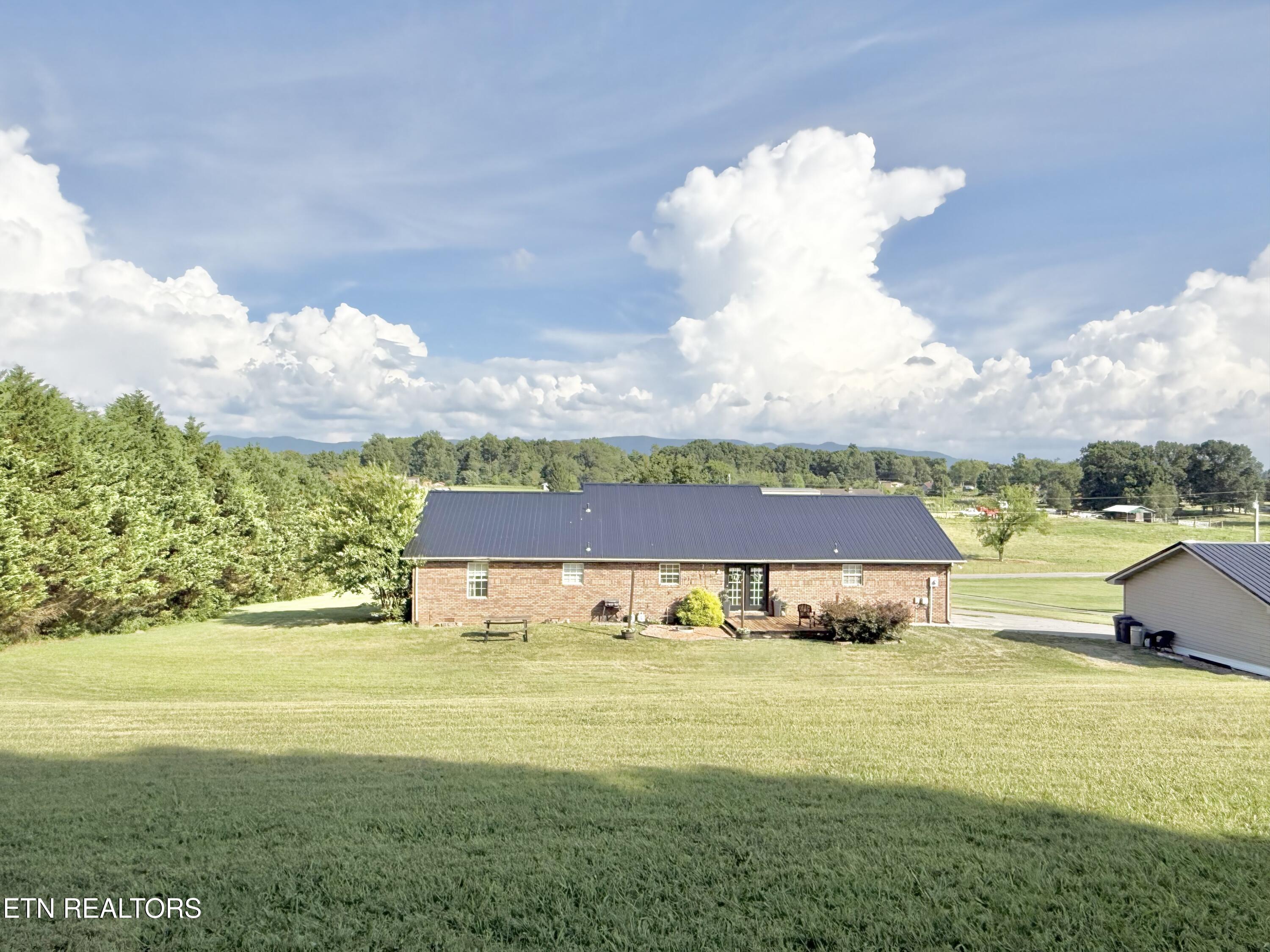 312 Bob Baribeau Drive Maryville TN 37801