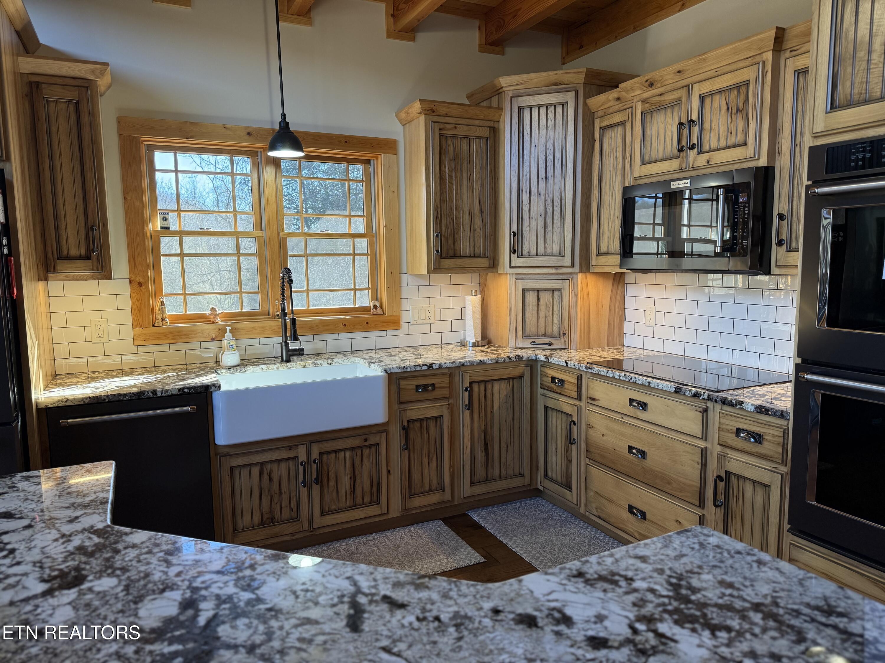 575 E Fork Road Whitleyville TN 38588
