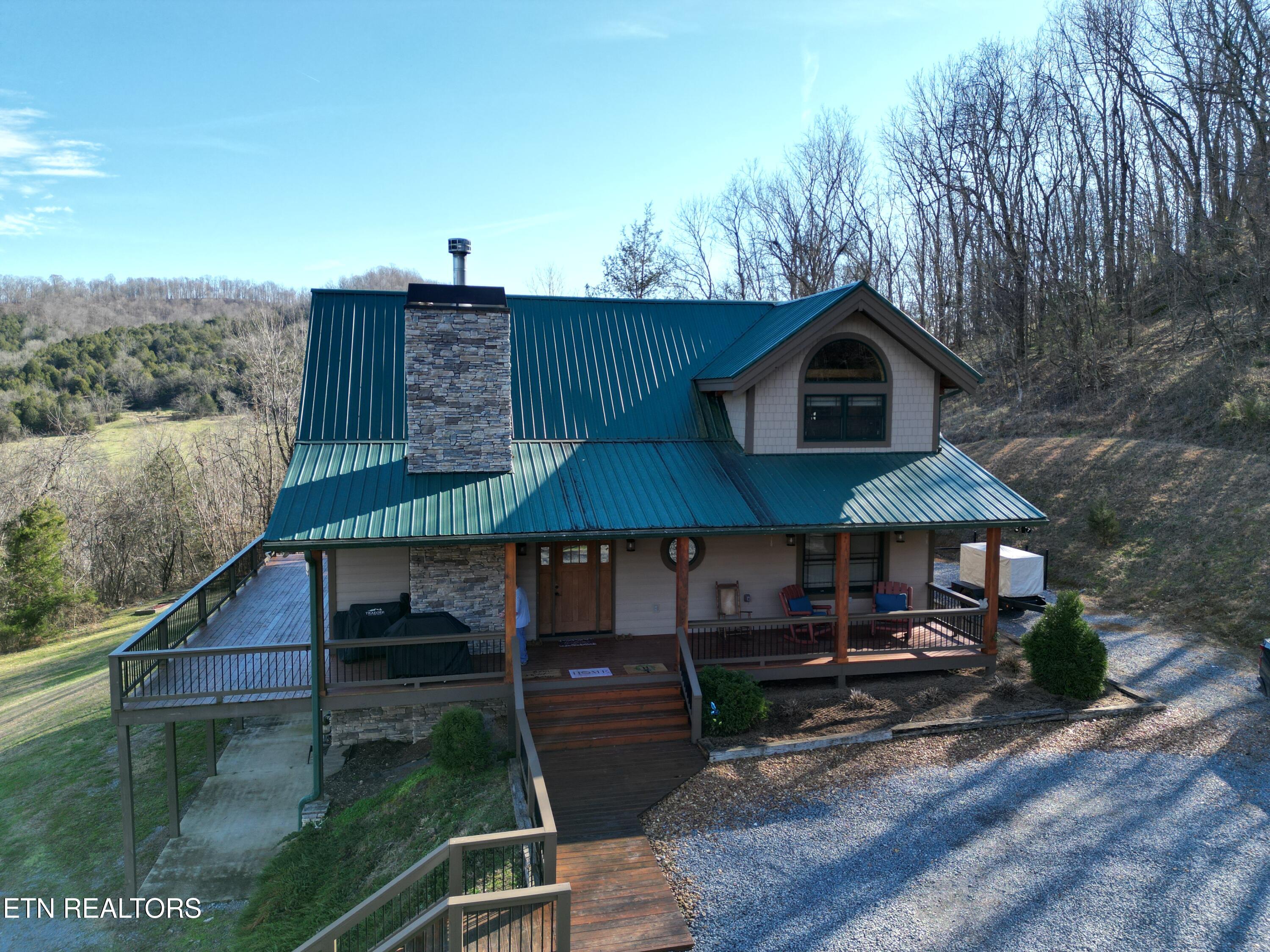 575 E Fork Road Whitleyville TN 38588