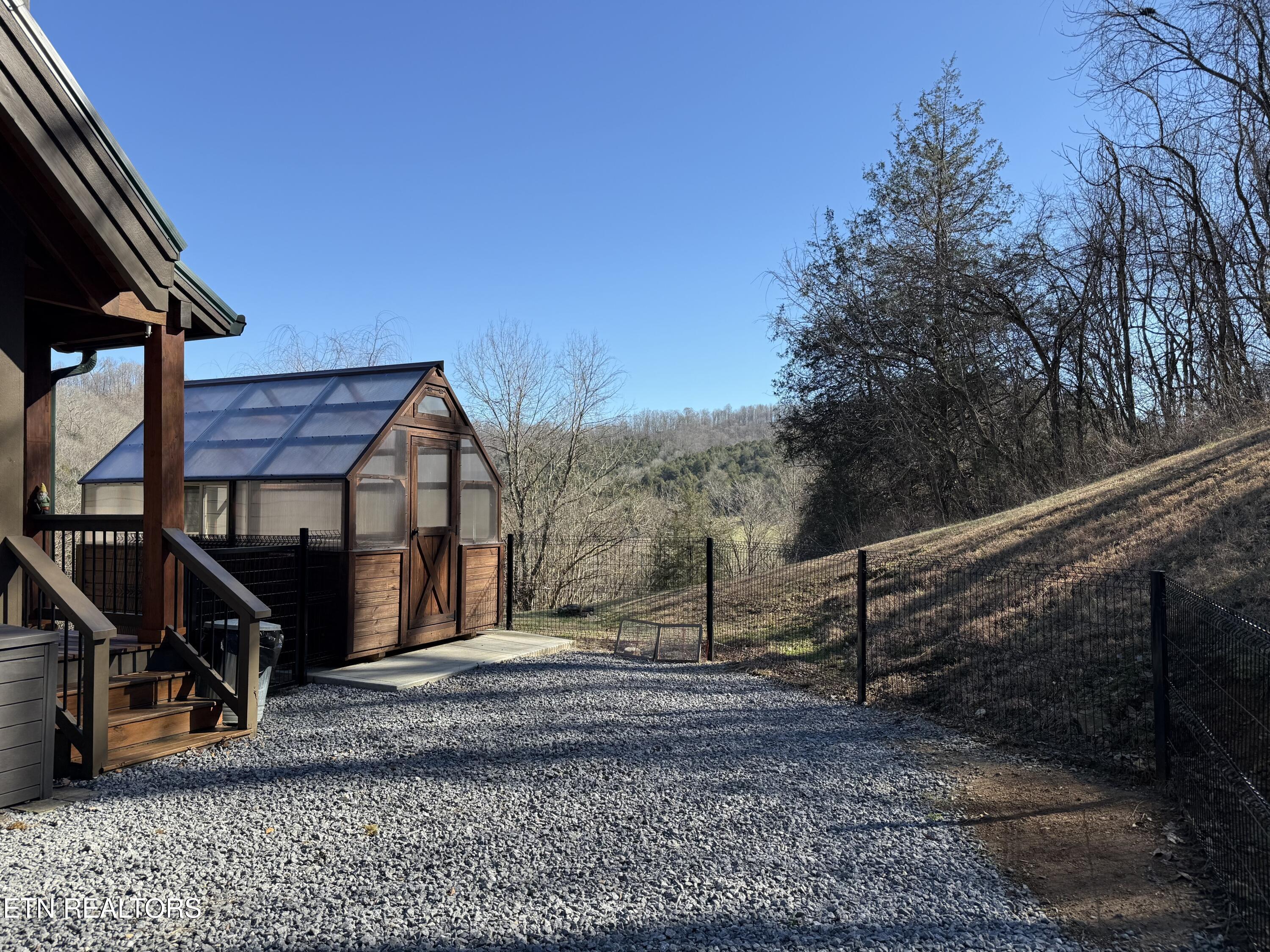 575 E Fork Road Whitleyville TN 38588