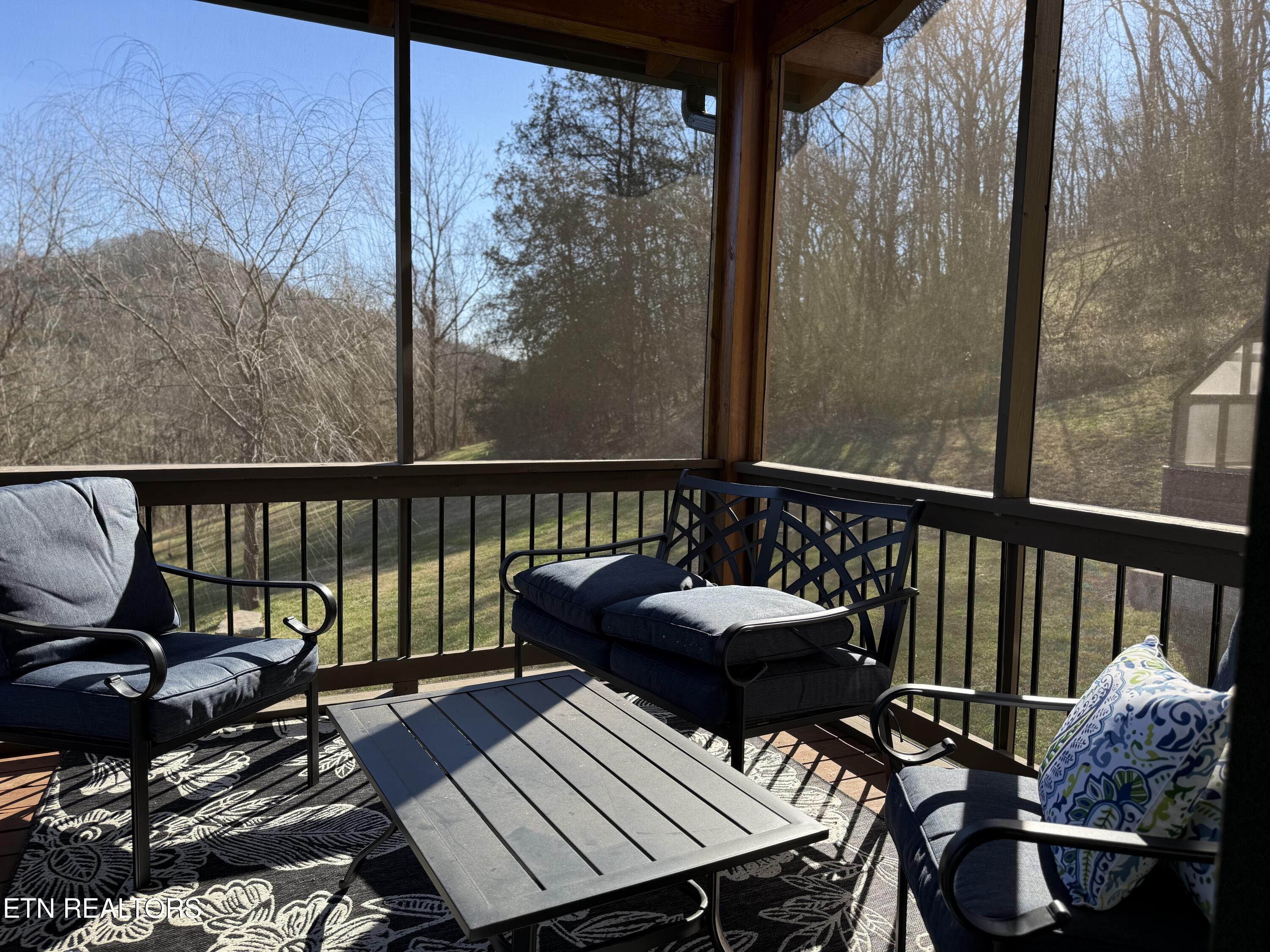 575 E Fork Road Whitleyville TN 38588