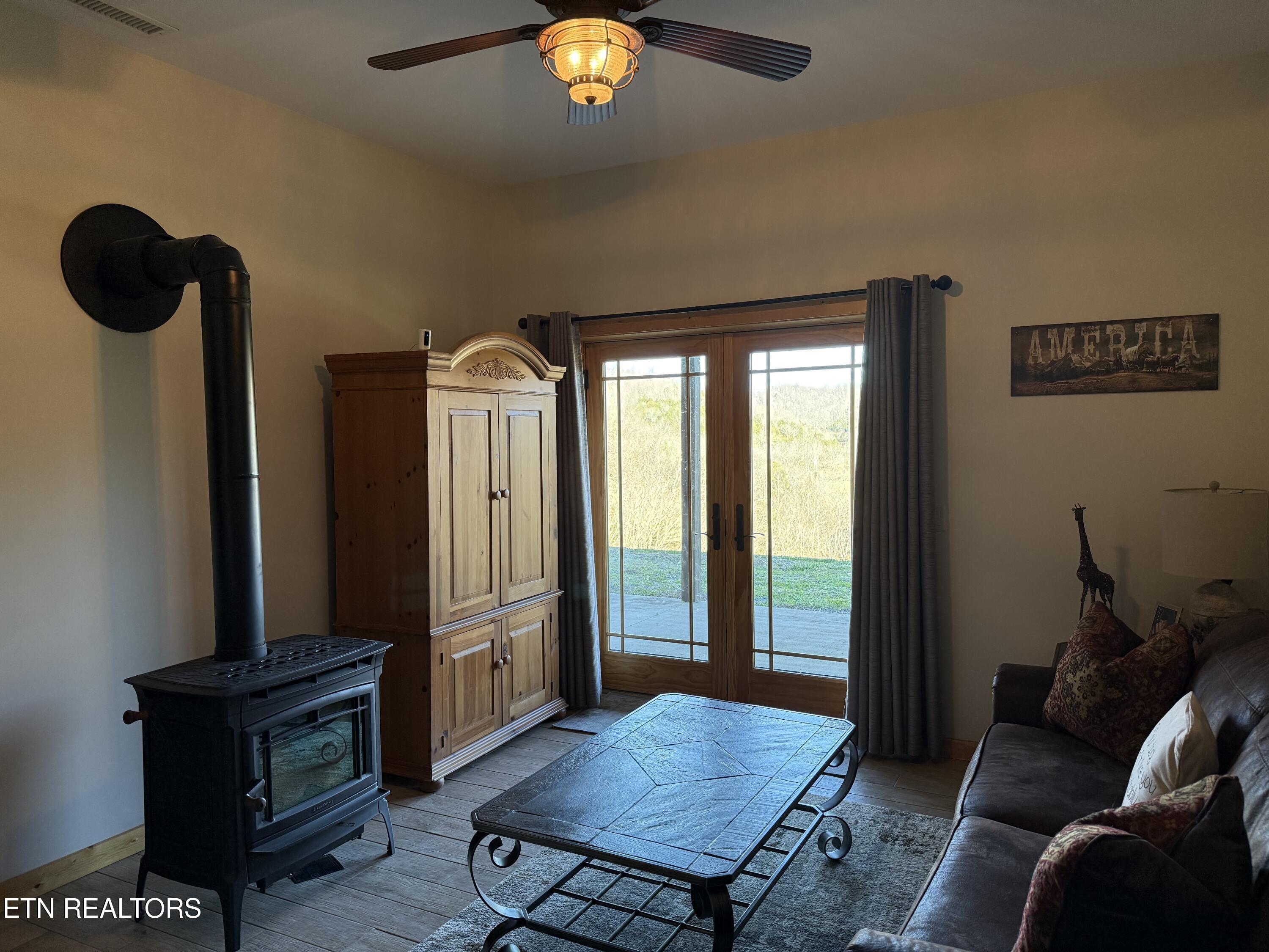 575 E Fork Road Whitleyville TN 38588