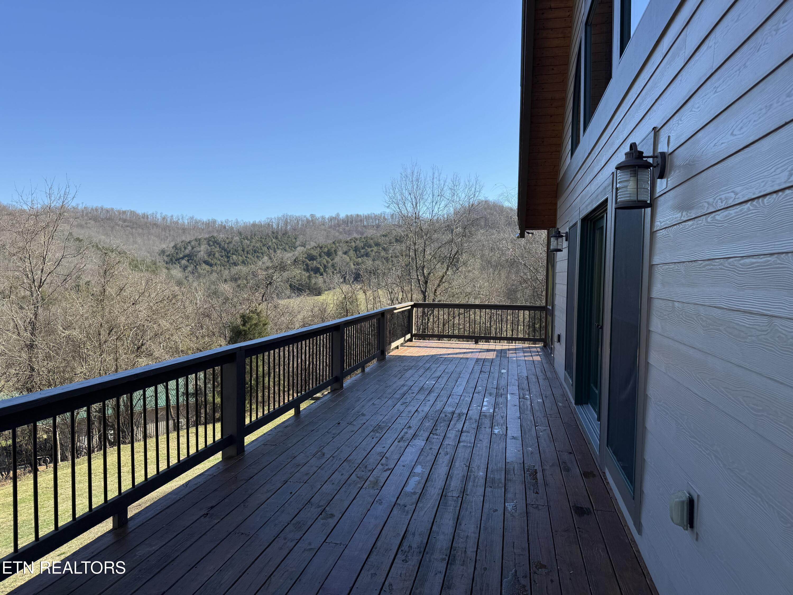 575 E Fork Road Whitleyville TN 38588