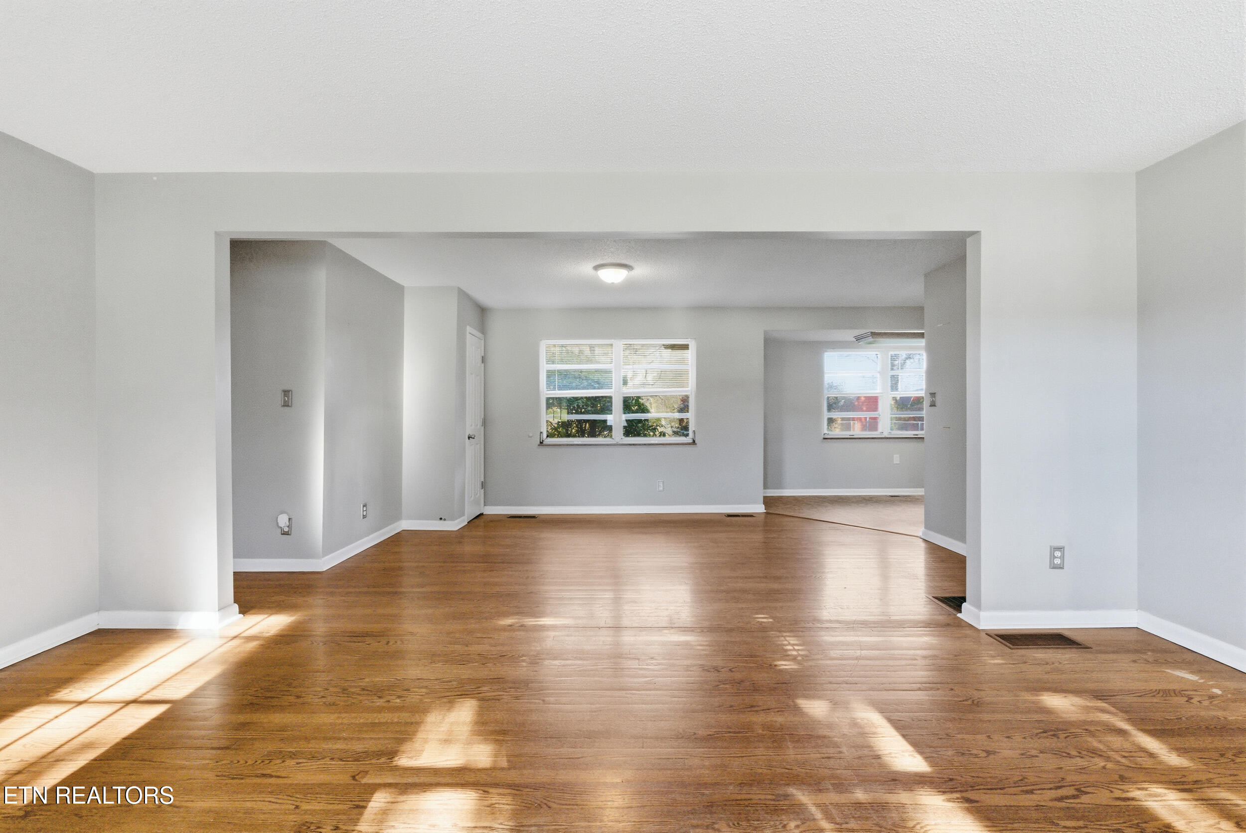 3801 NE Devon Drive Knoxville TN 37918
