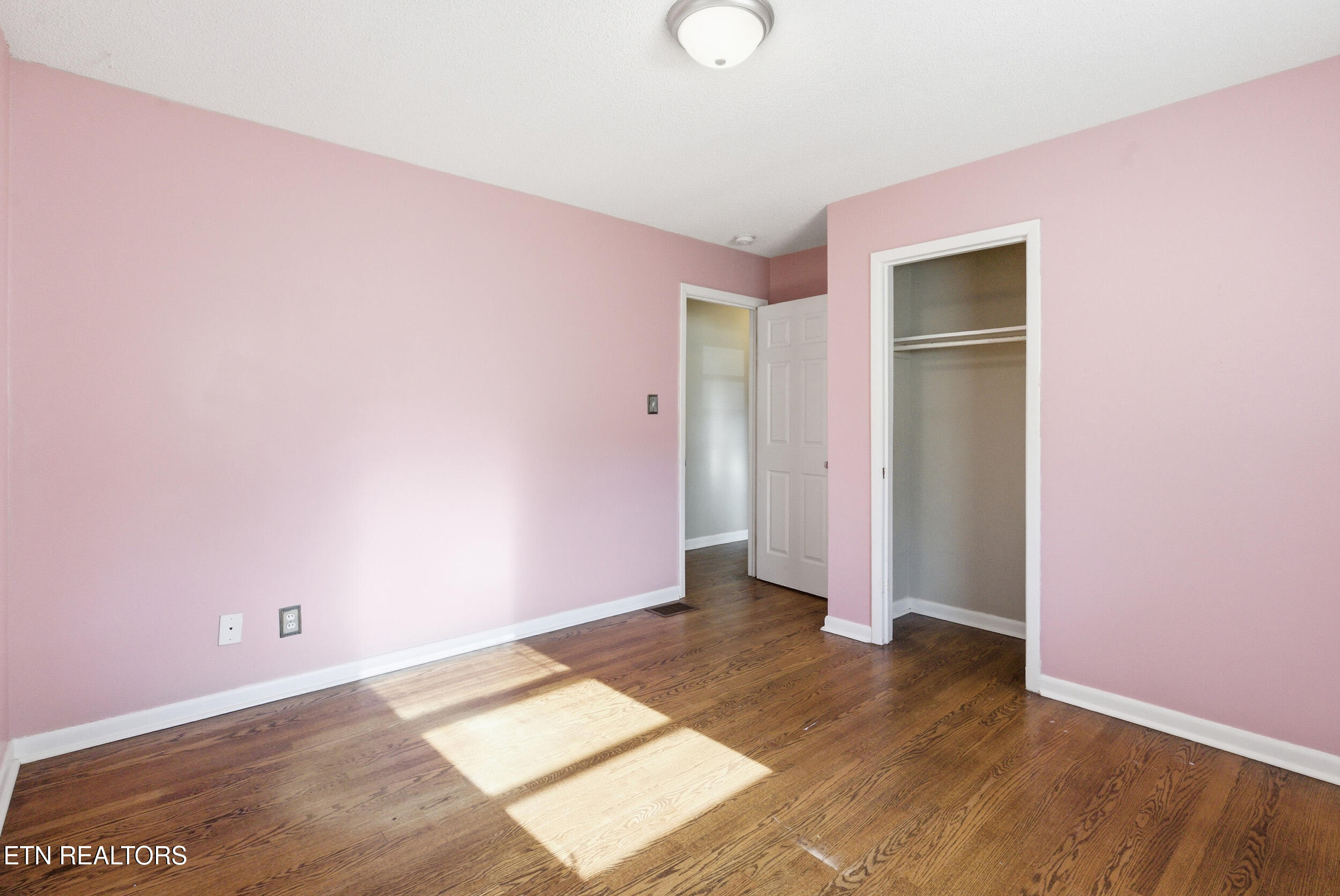 3801 NE Devon Drive Knoxville TN 37918