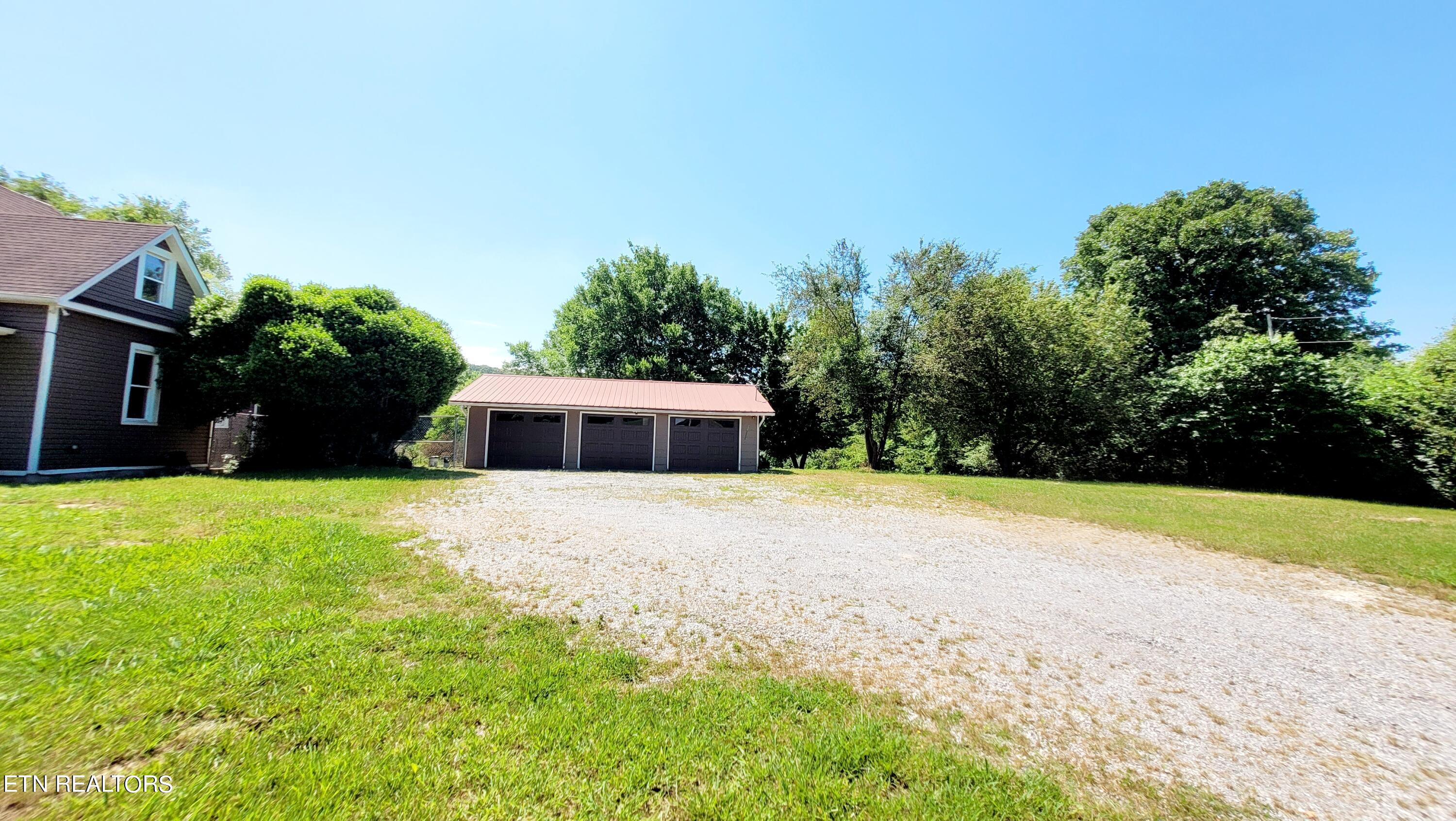 24680 Martel Road Lenoir City TN 37772