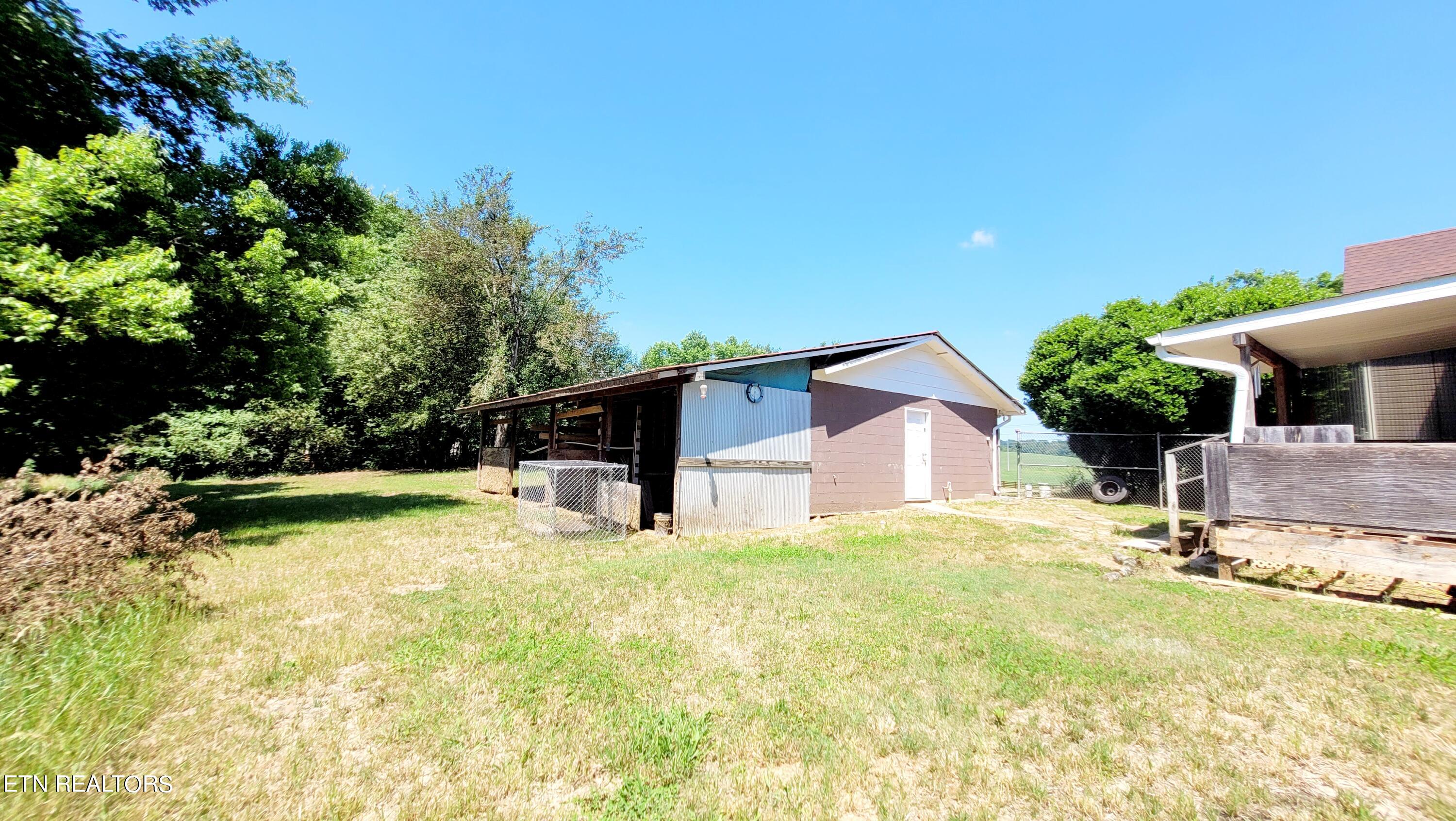 24680 Martel Road Lenoir City TN 37772