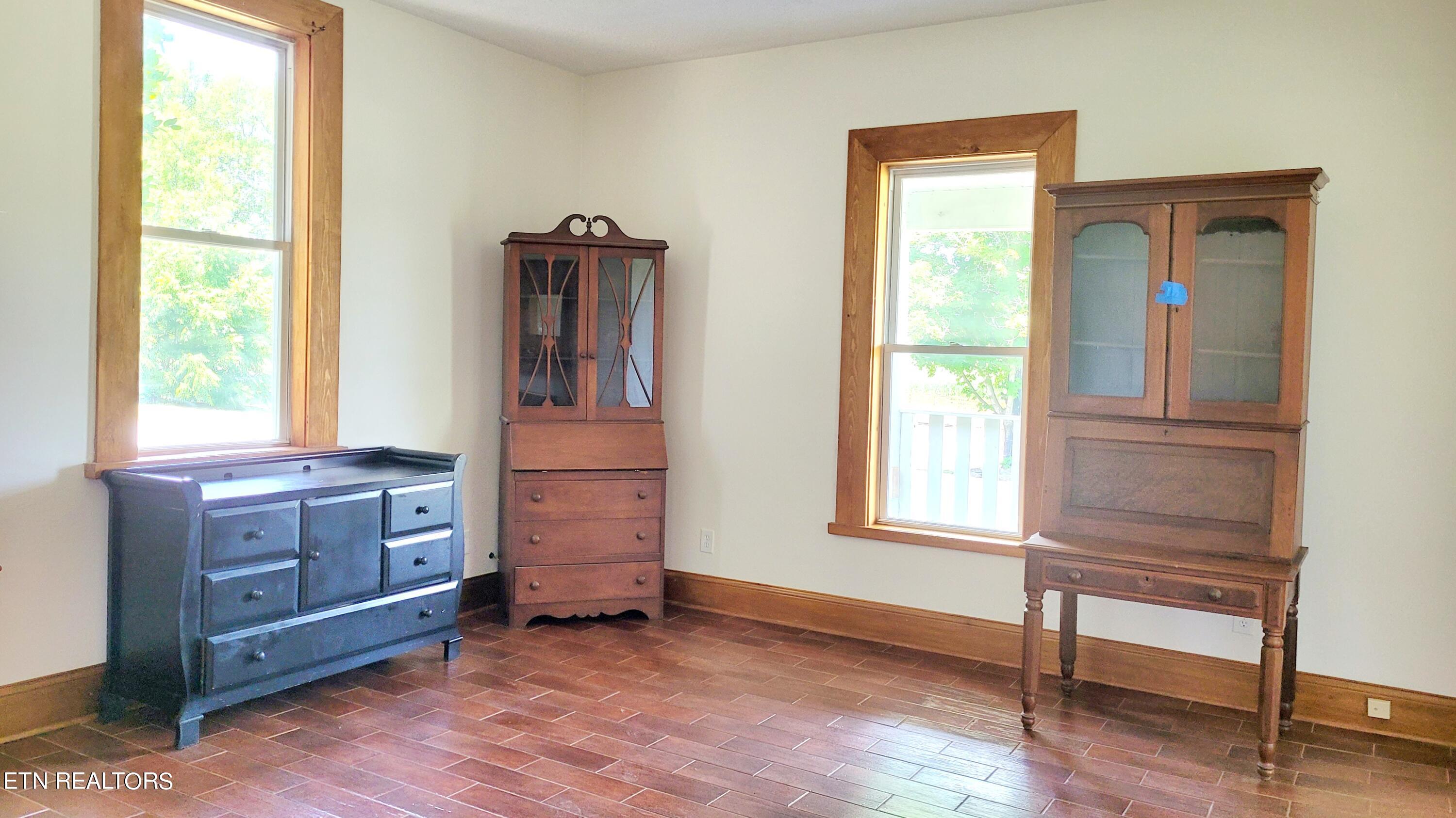 24680 Martel Road Lenoir City TN 37772