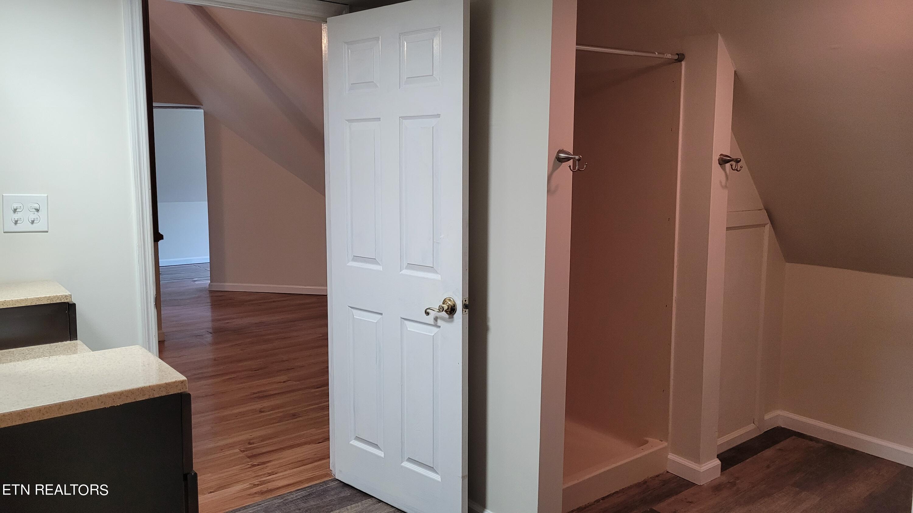 24680 Martel Road Lenoir City TN 37772