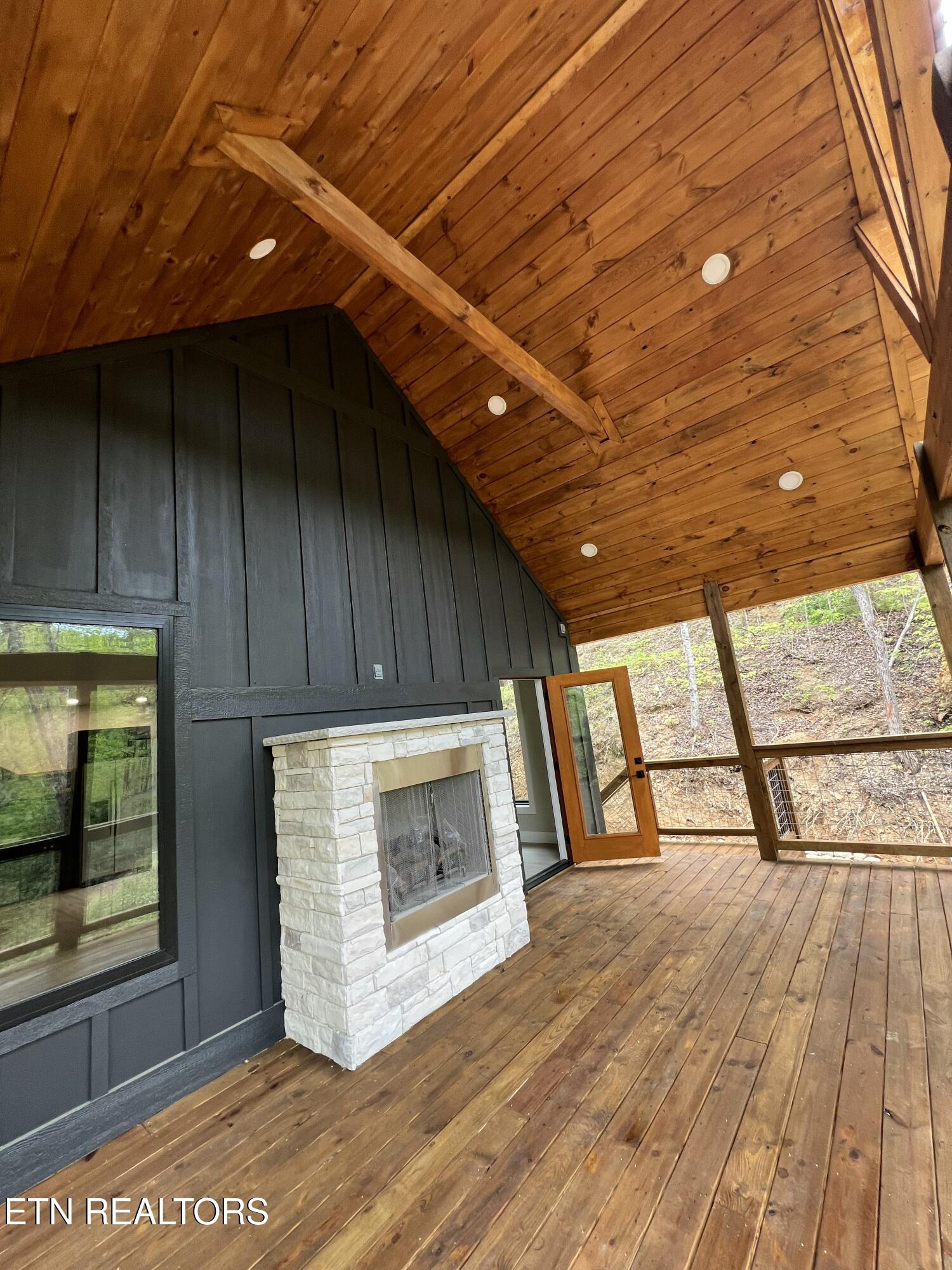 4016 Dollys Drive Sevierville TN 37876