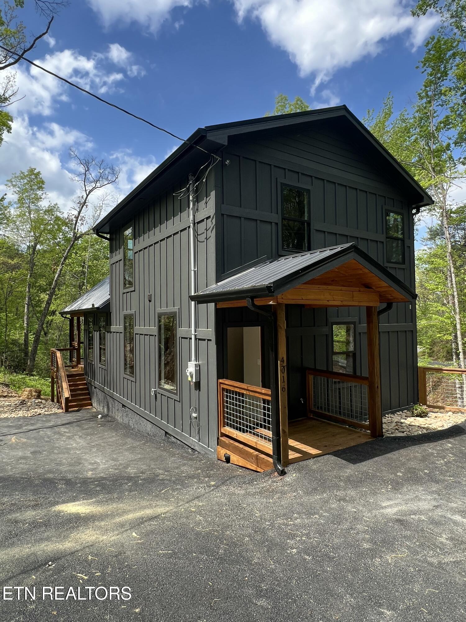 4016 Dollys Drive Sevierville TN 37876
