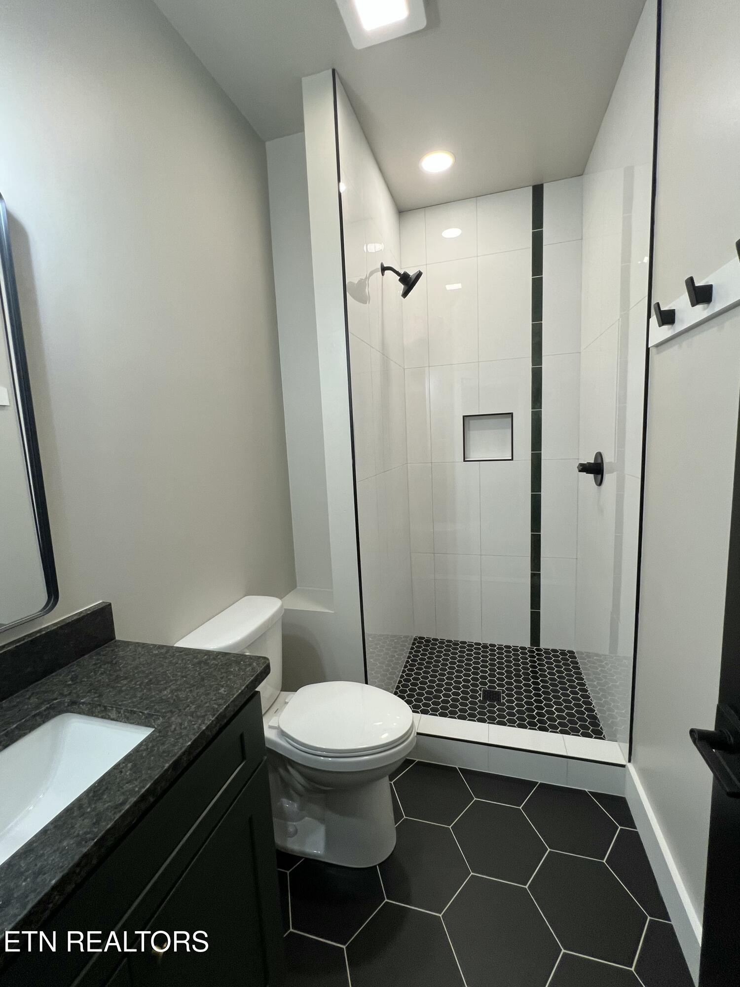 4016 Dollys Drive Sevierville TN 37876