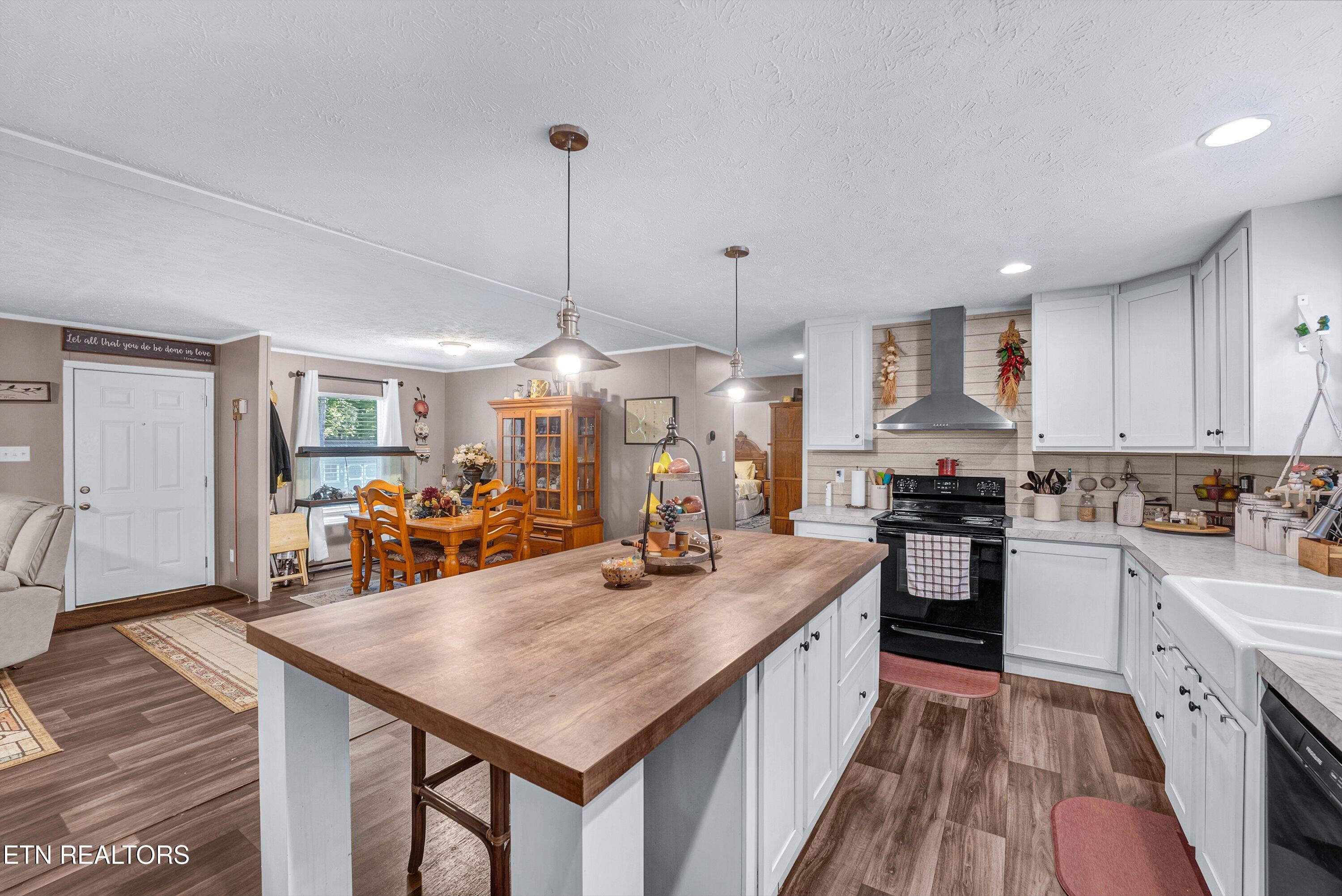 3279 Sims Road Sevierville TN 37876