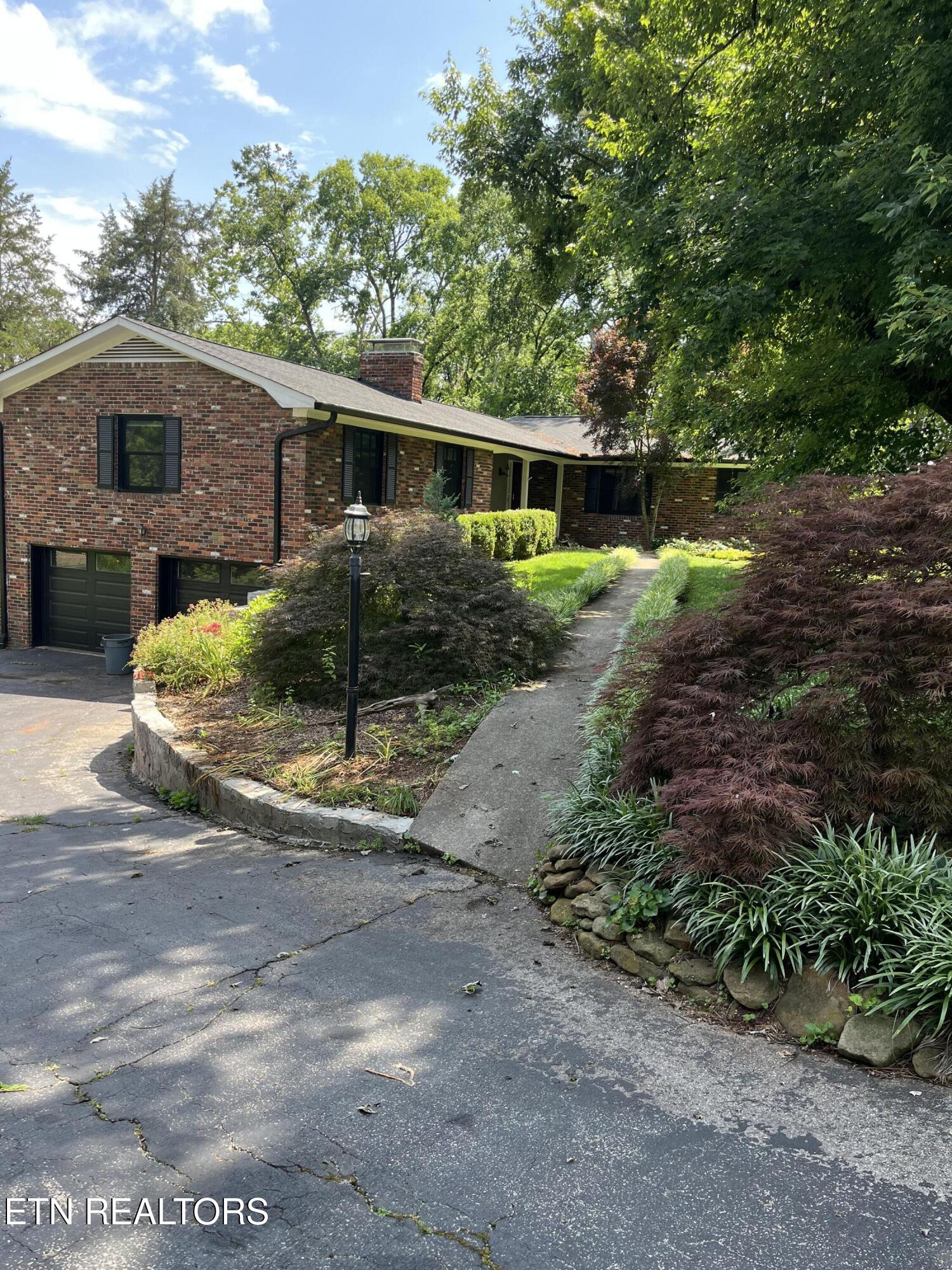 3616 Blow Drive Knoxville TN 37920