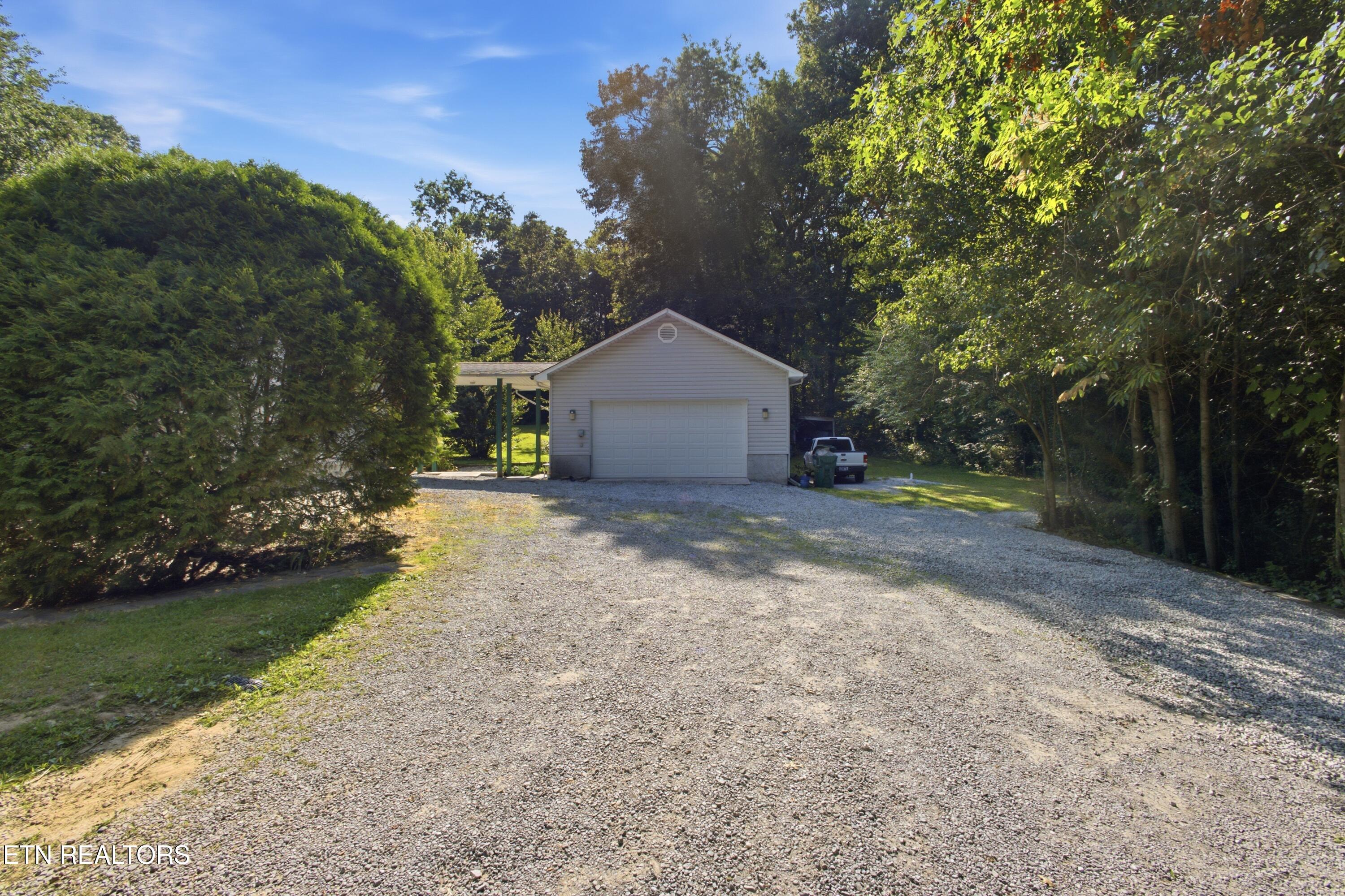 10647 Hwy 127 N Crossville TN 38571