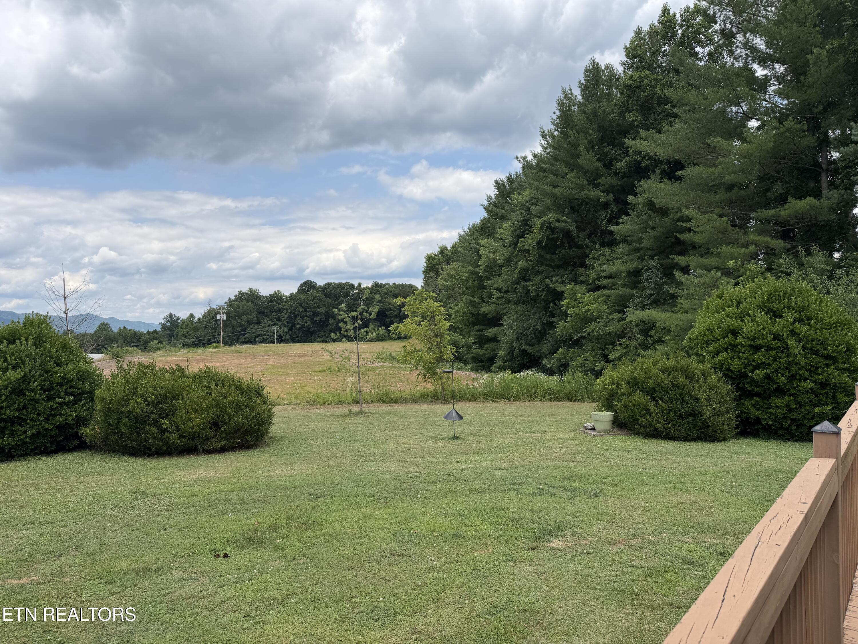 187 Crowley Circle Jacksboro TN 37757
