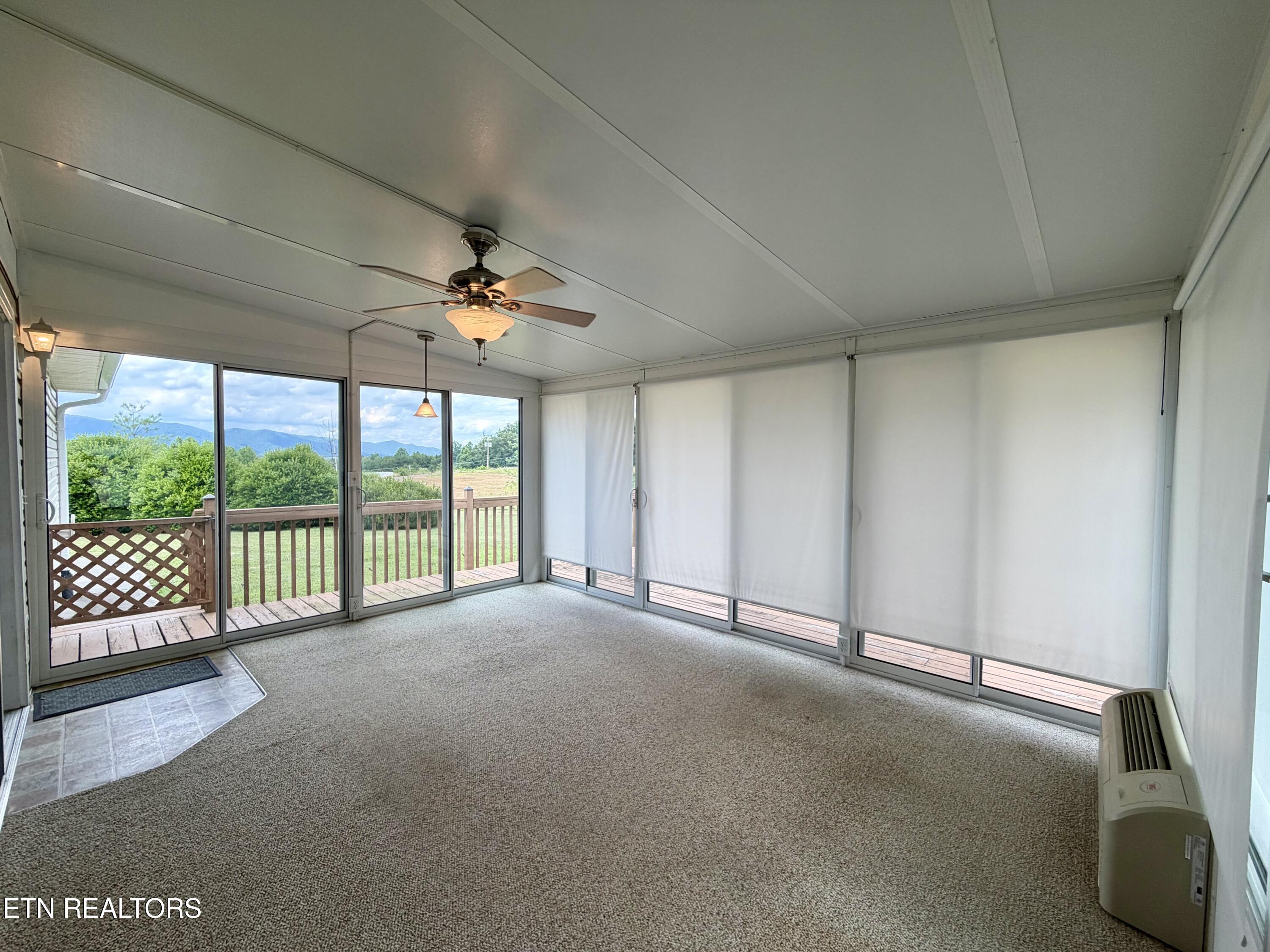 187 Crowley Circle Jacksboro TN 37757