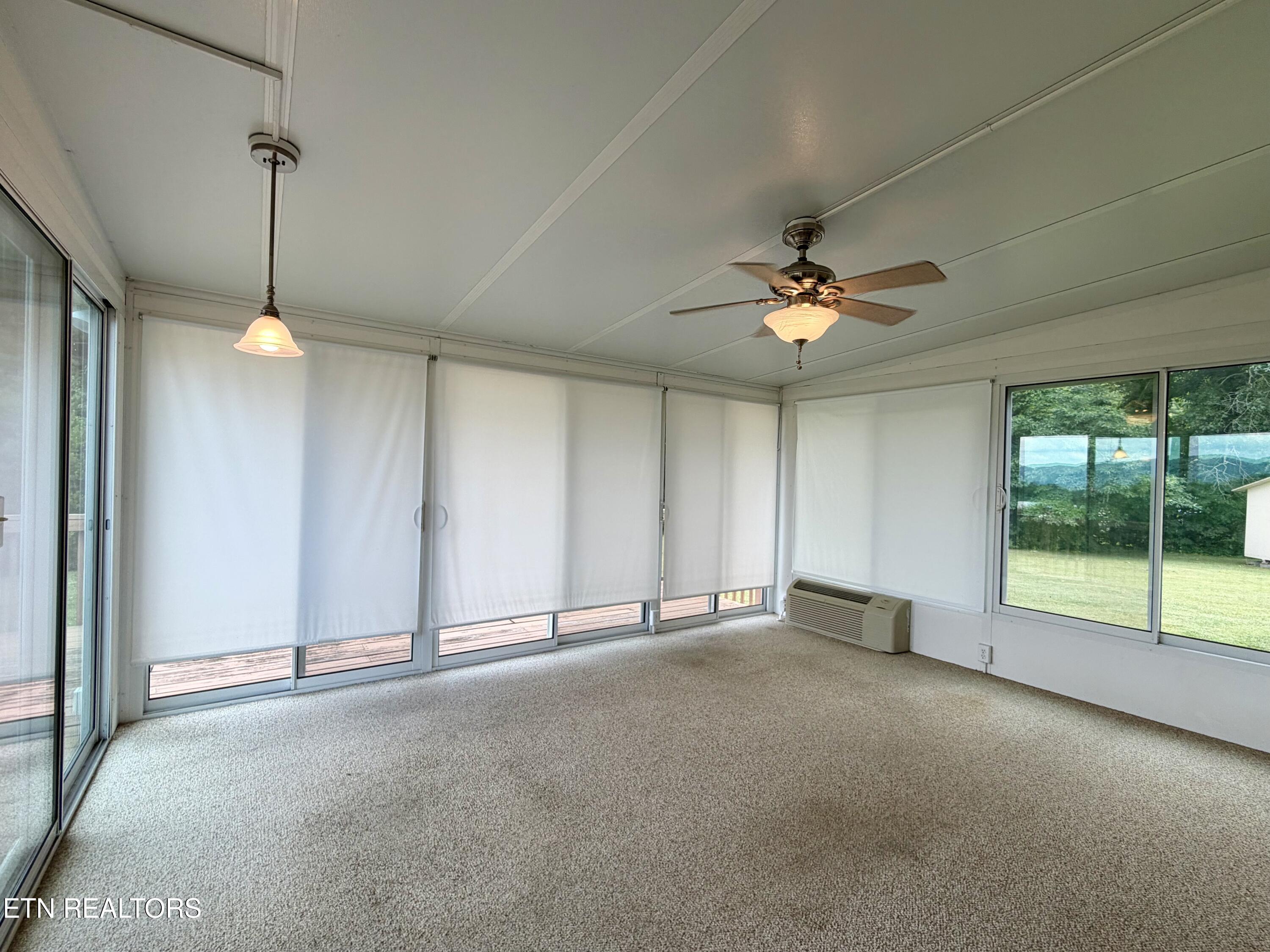 187 Crowley Circle Jacksboro TN 37757