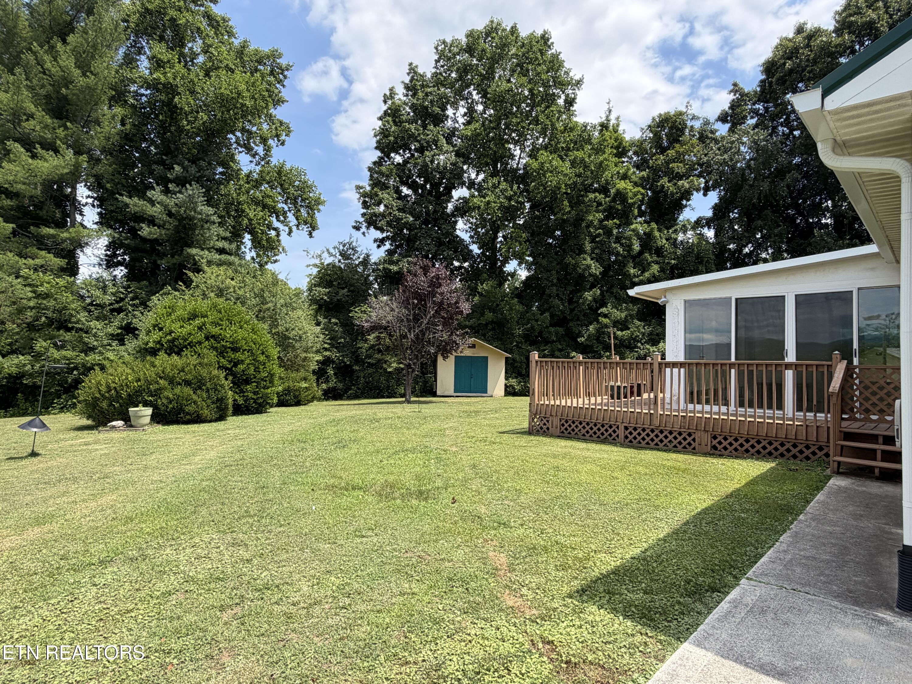 187 Crowley Circle Jacksboro TN 37757