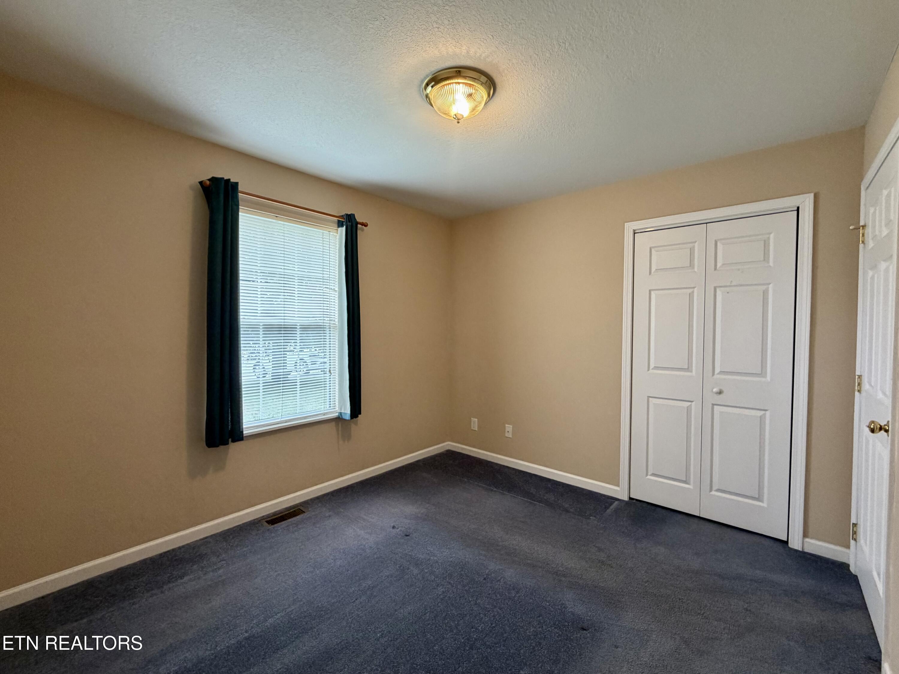187 Crowley Circle Jacksboro TN 37757