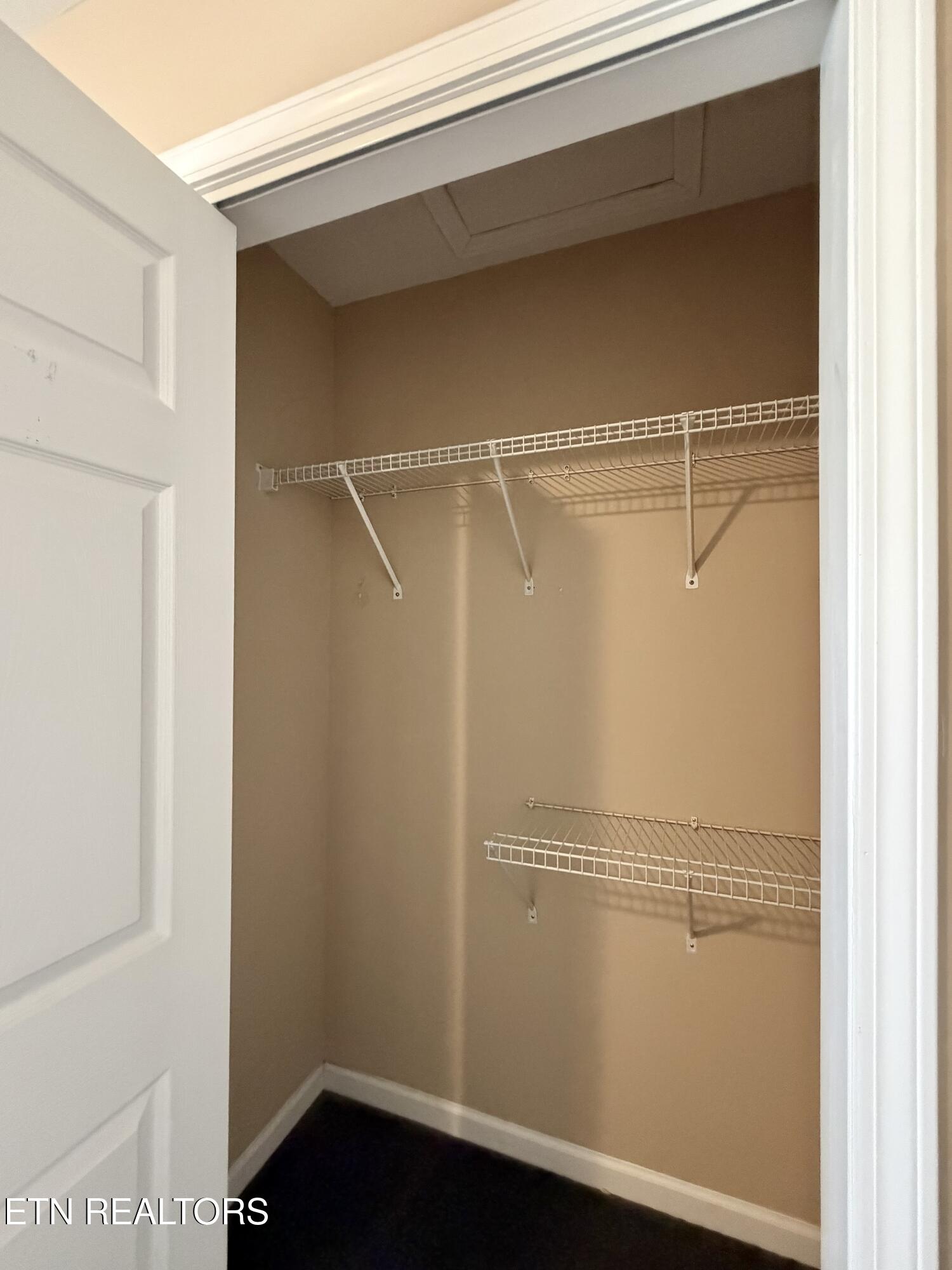 187 Crowley Circle Jacksboro TN 37757