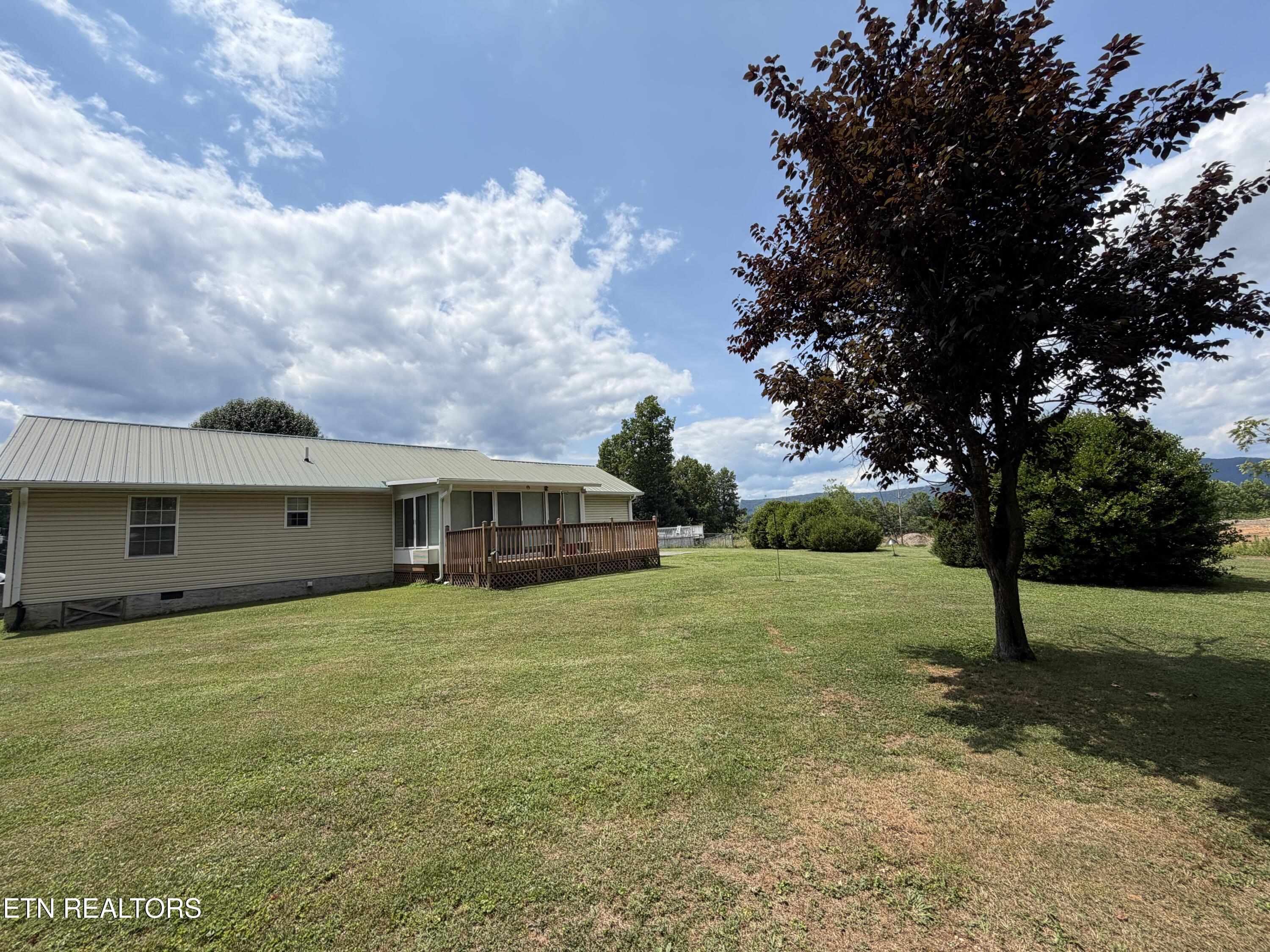 187 Crowley Circle Jacksboro TN 37757