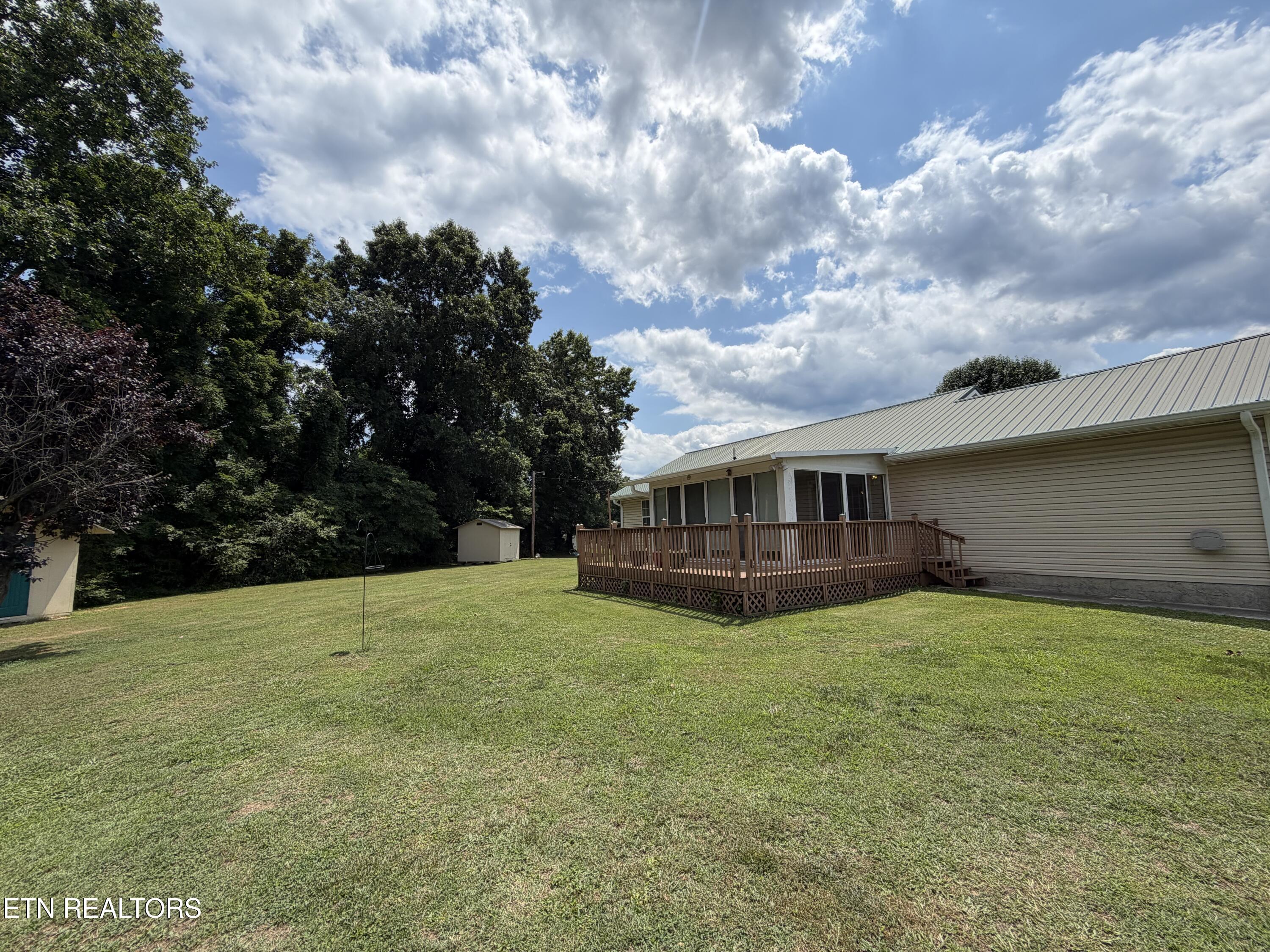 187 Crowley Circle Jacksboro TN 37757