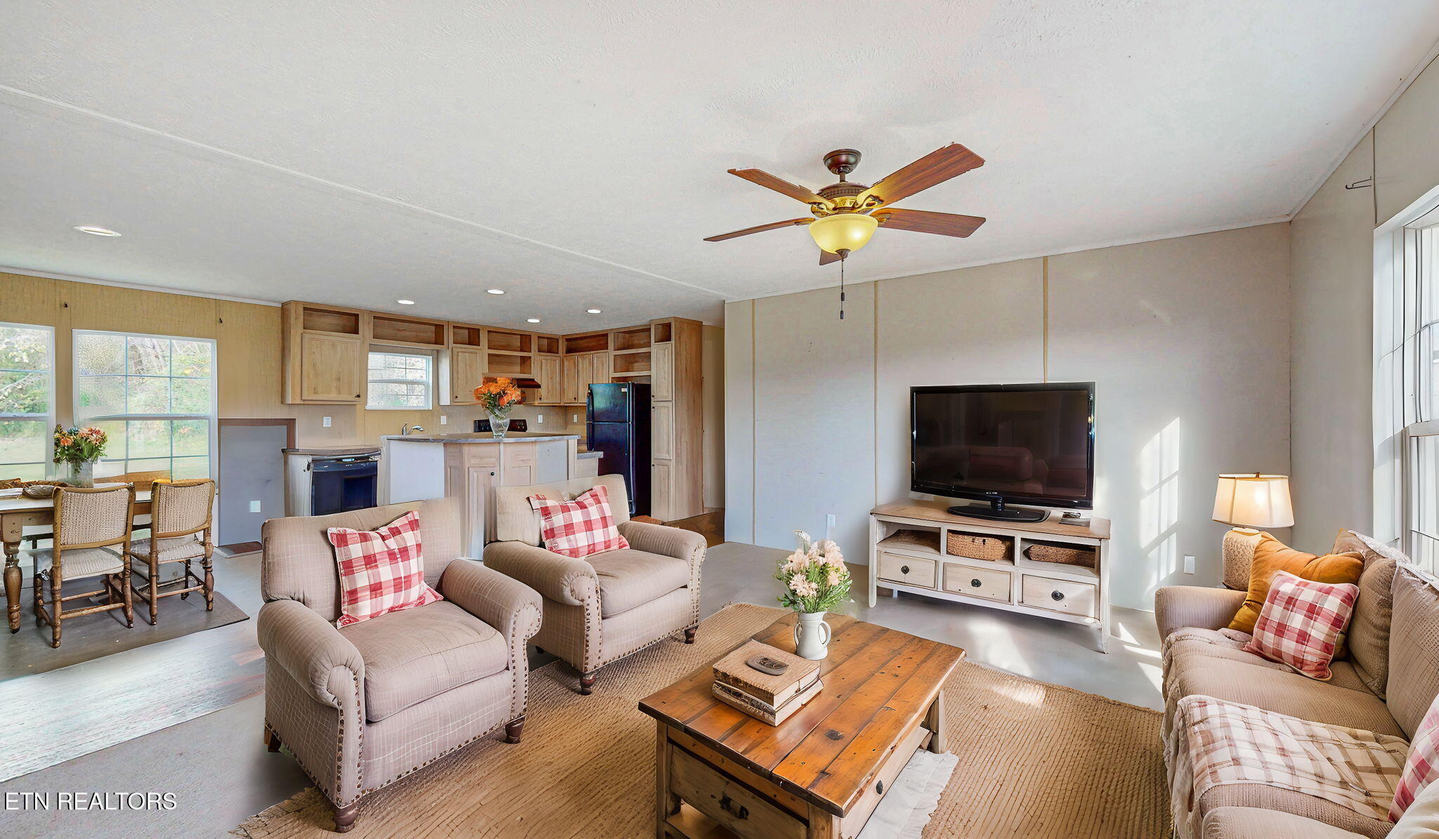 233 Orange Lane Speedwell TN 37870