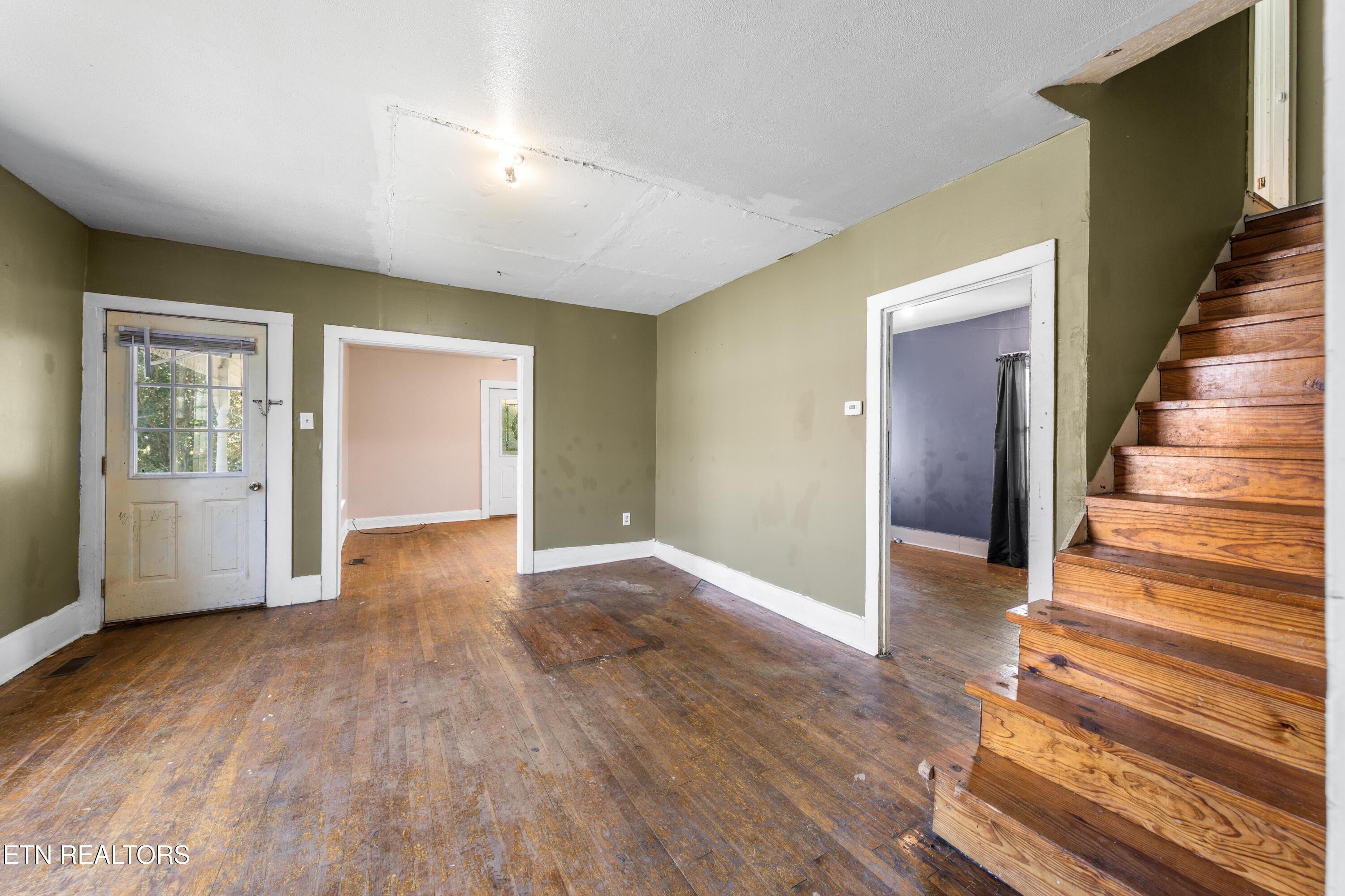 105 Clinton Street Harriman TN 37748