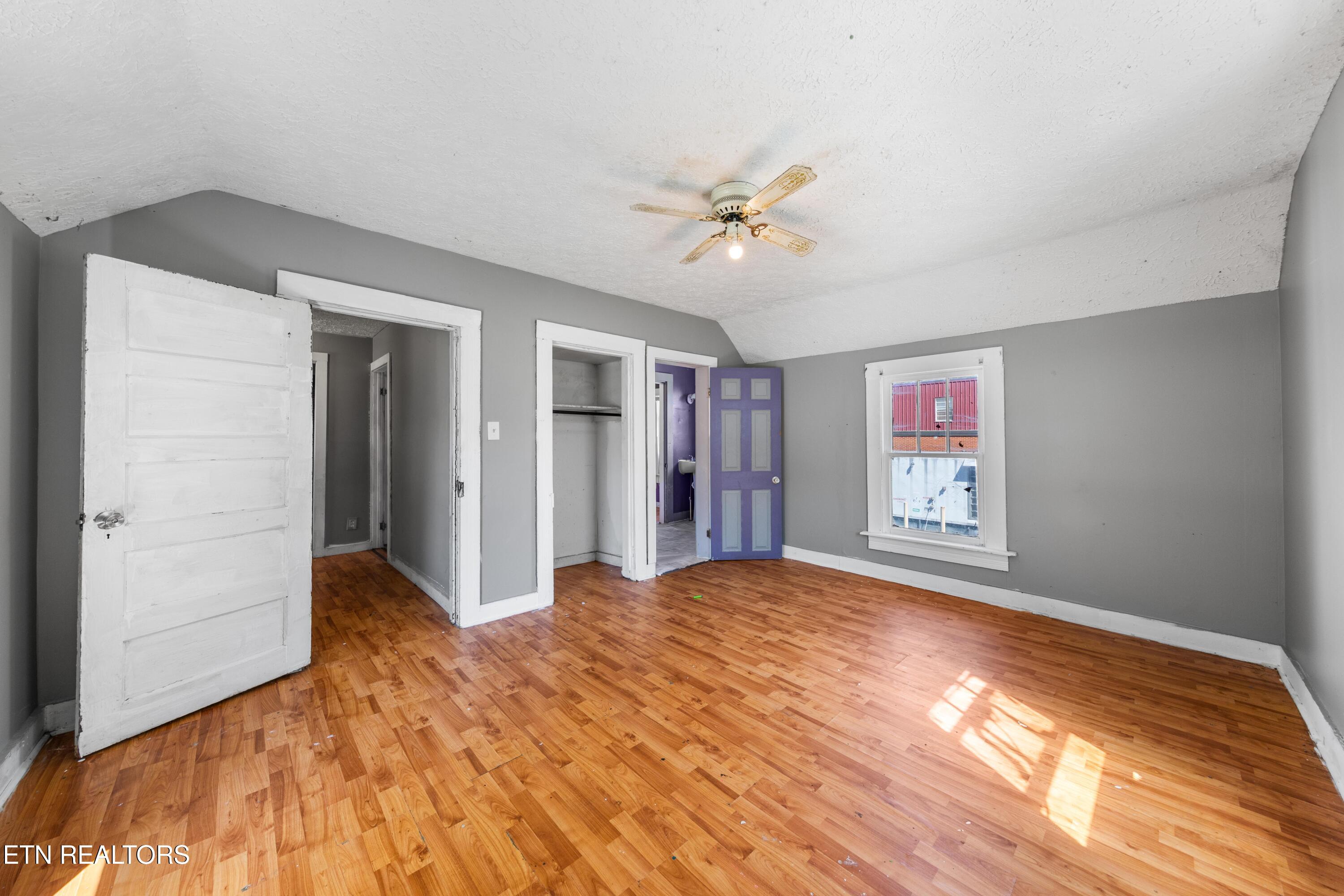105 Clinton Street Harriman TN 37748