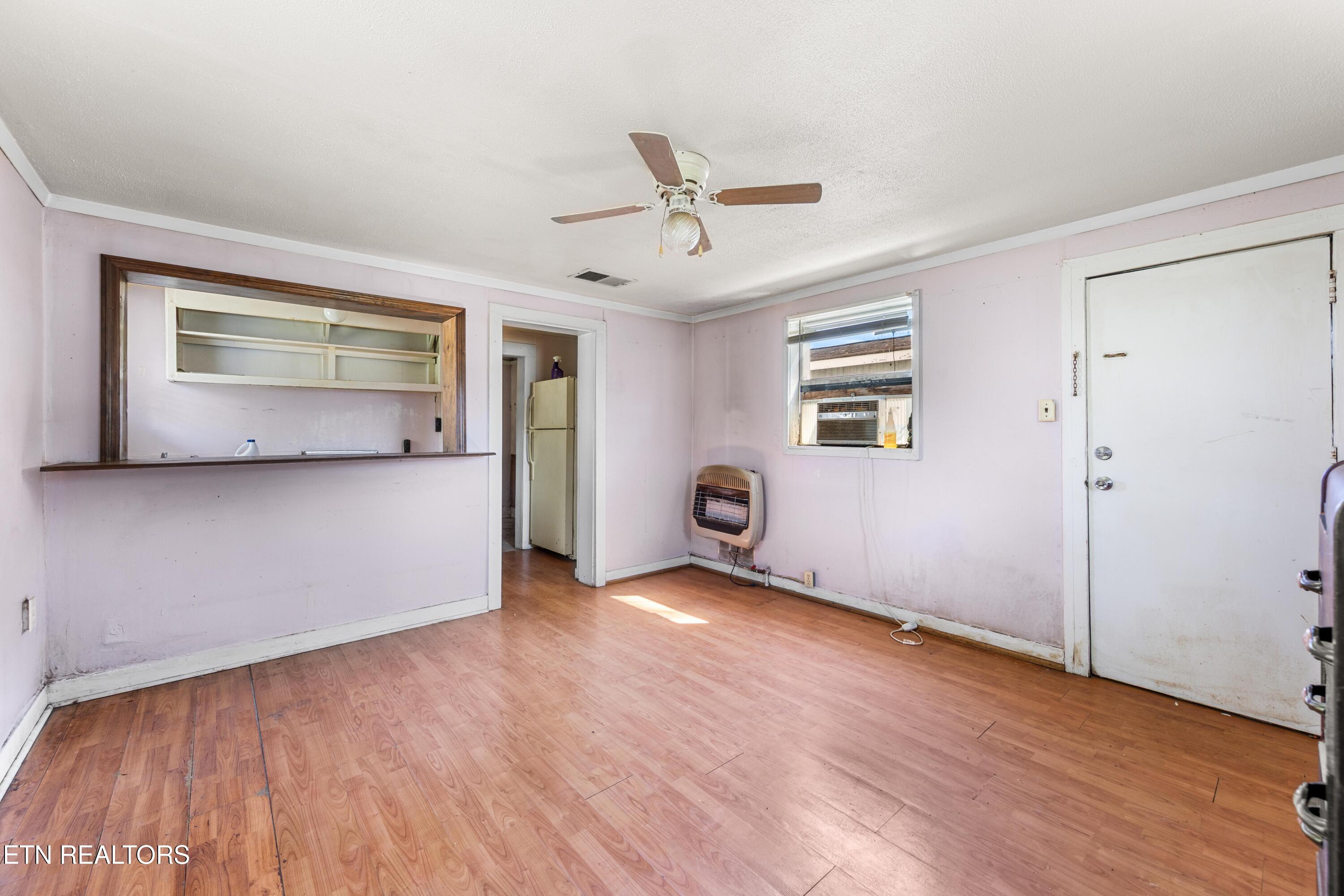 105 Clinton Street Harriman TN 37748