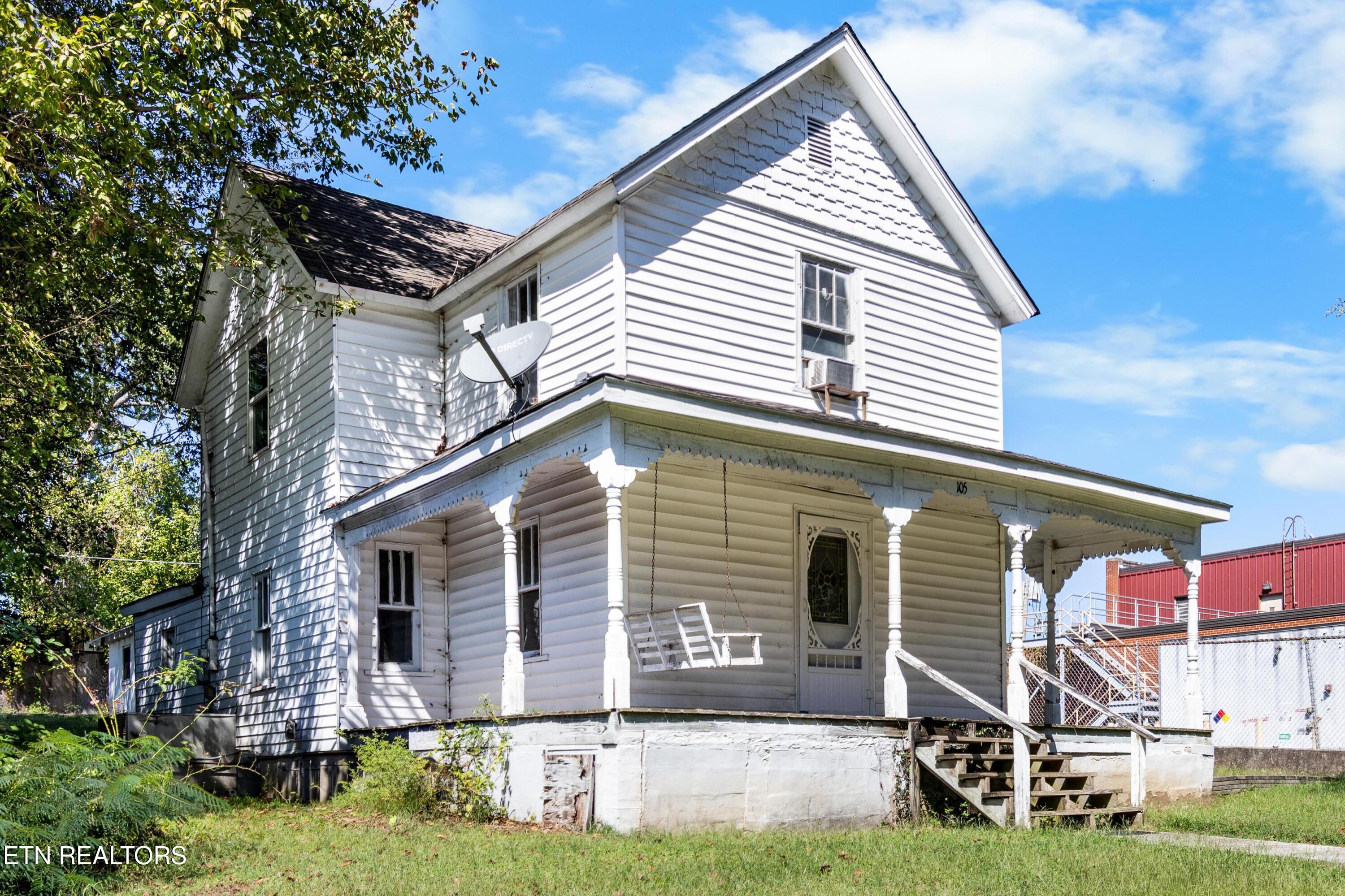 105 Clinton Street Harriman TN 37748